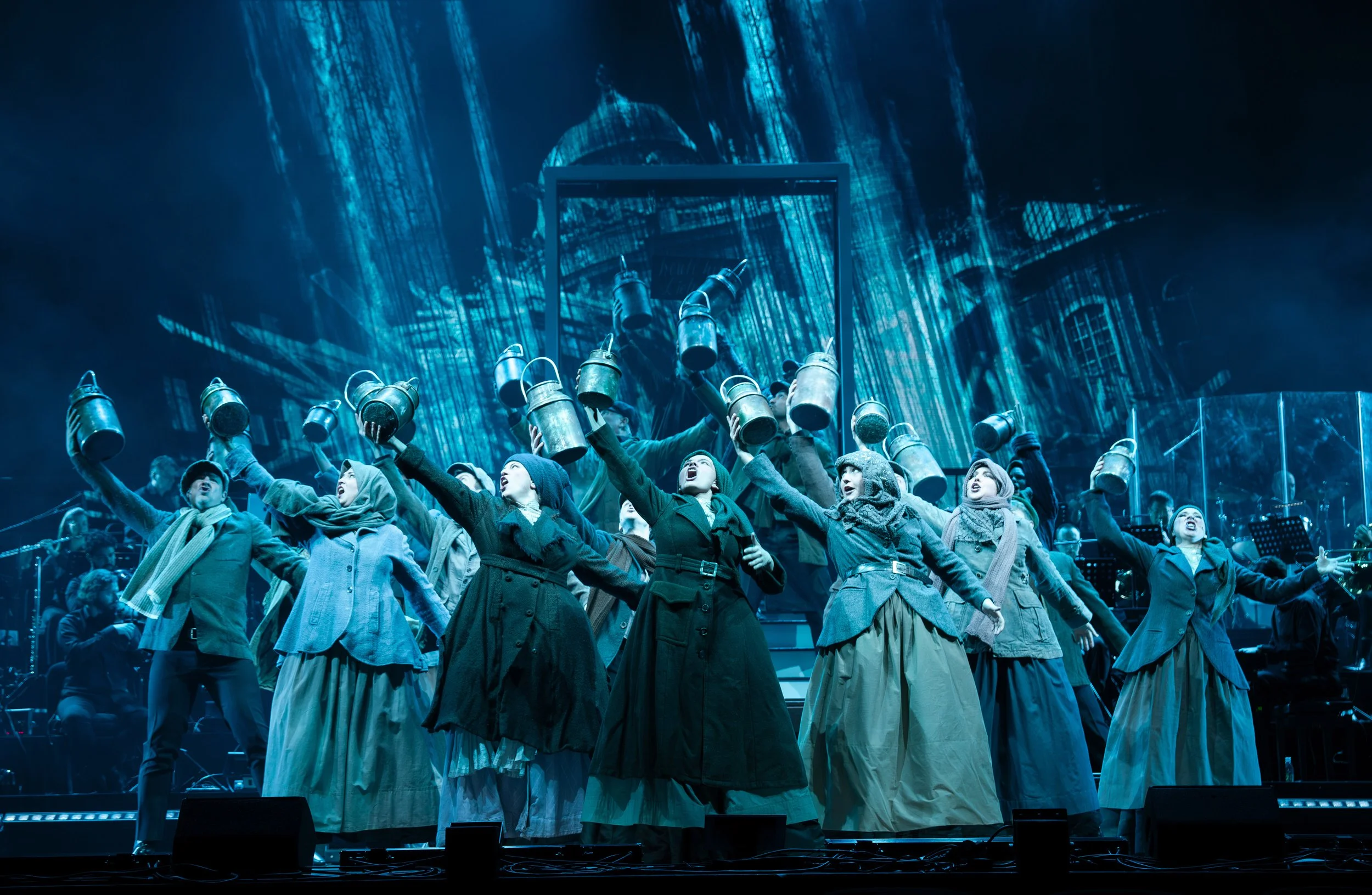 Musical Elisabeth Video Design Balgavy Milch copy.jpg