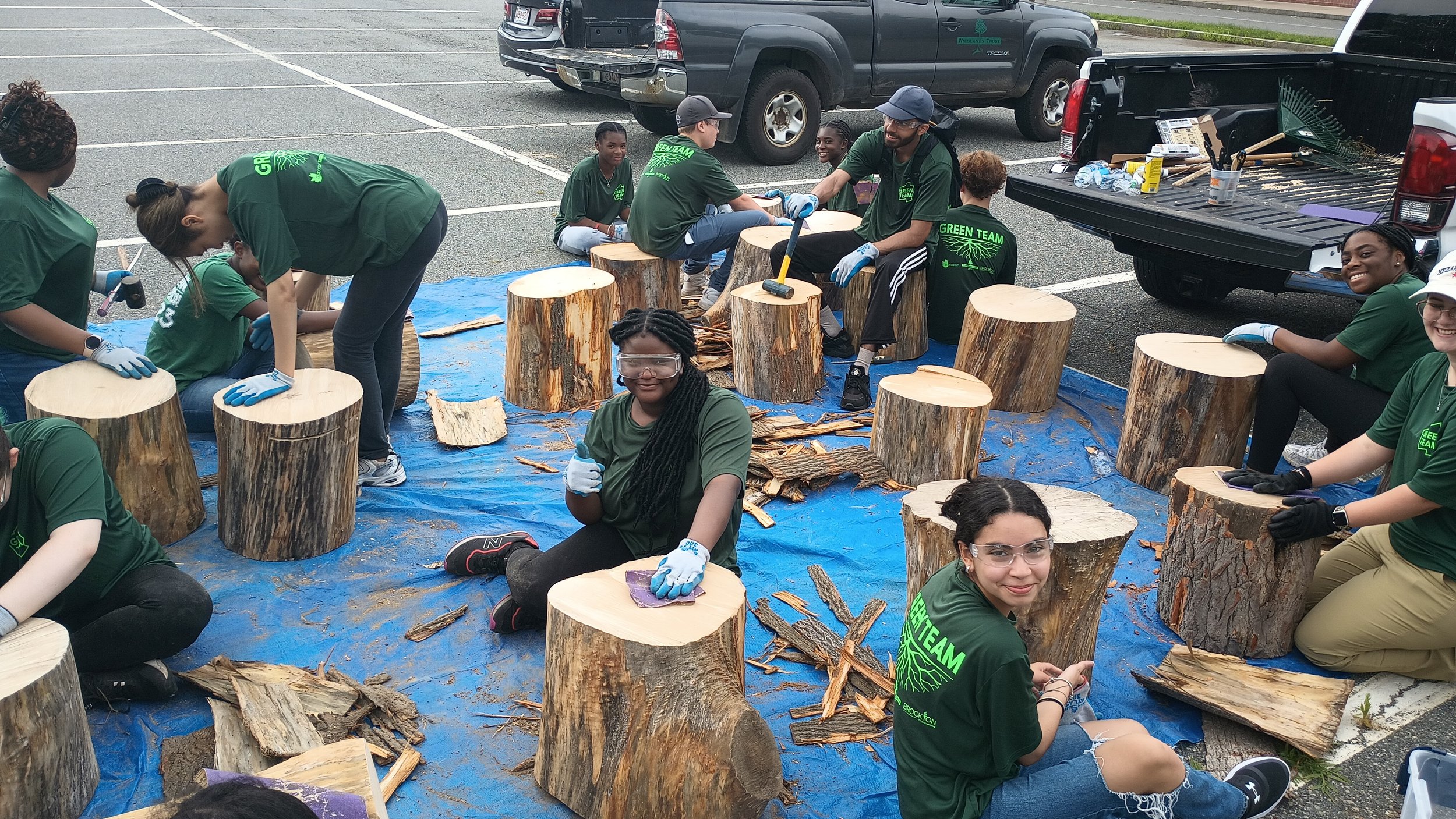 Green Team 2023 creating tree stump seats for woodland sitting circle