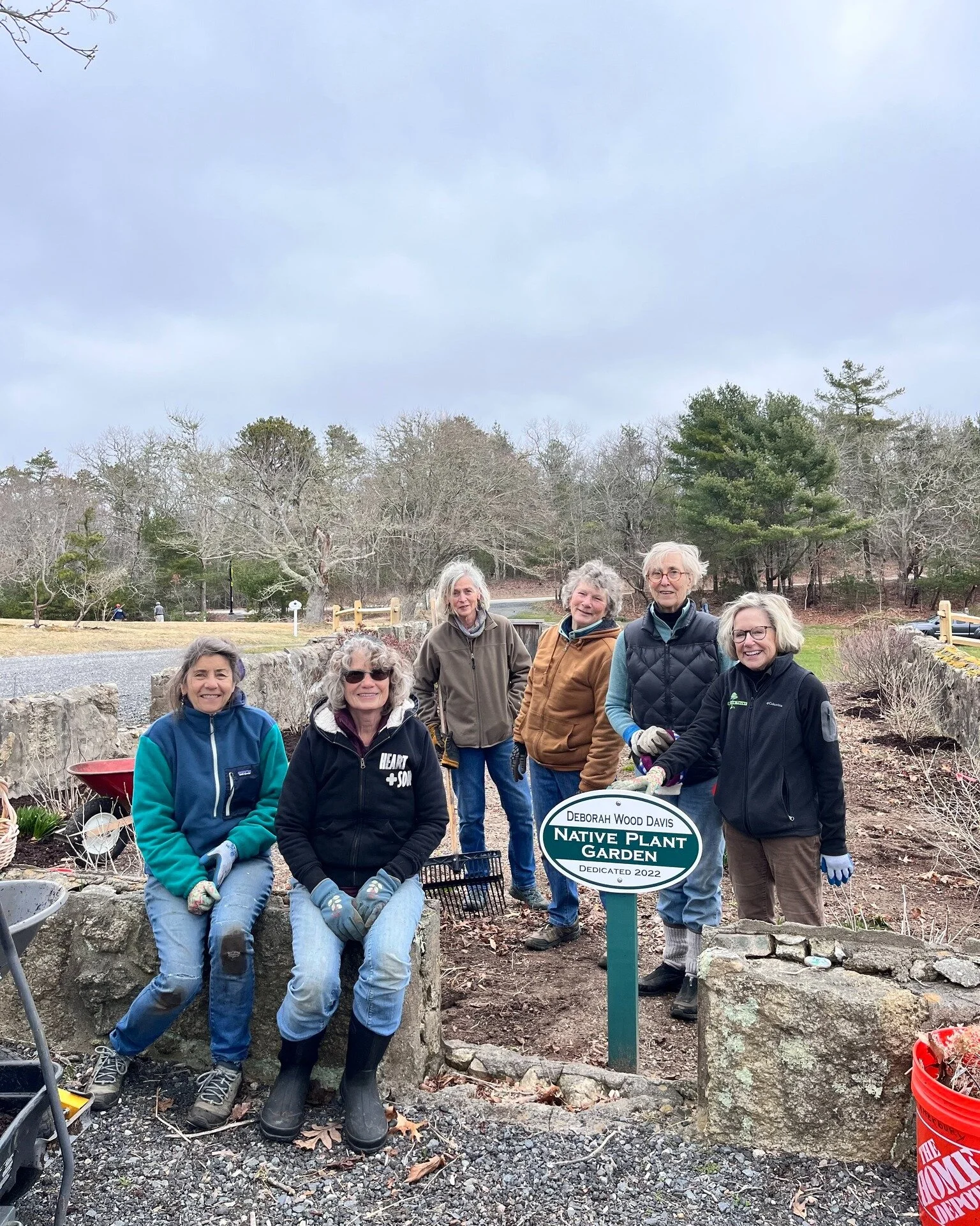 VolunTuesday # 1️⃣0️⃣ in the books 😎

THANK YOU to all who helped us get our native plant garden and pollinator meadow ready for spring 🌼

Next VolunTuesday (4/9): we're back at Davis-Douglas Farm! Help us finish what we started, including by burni
