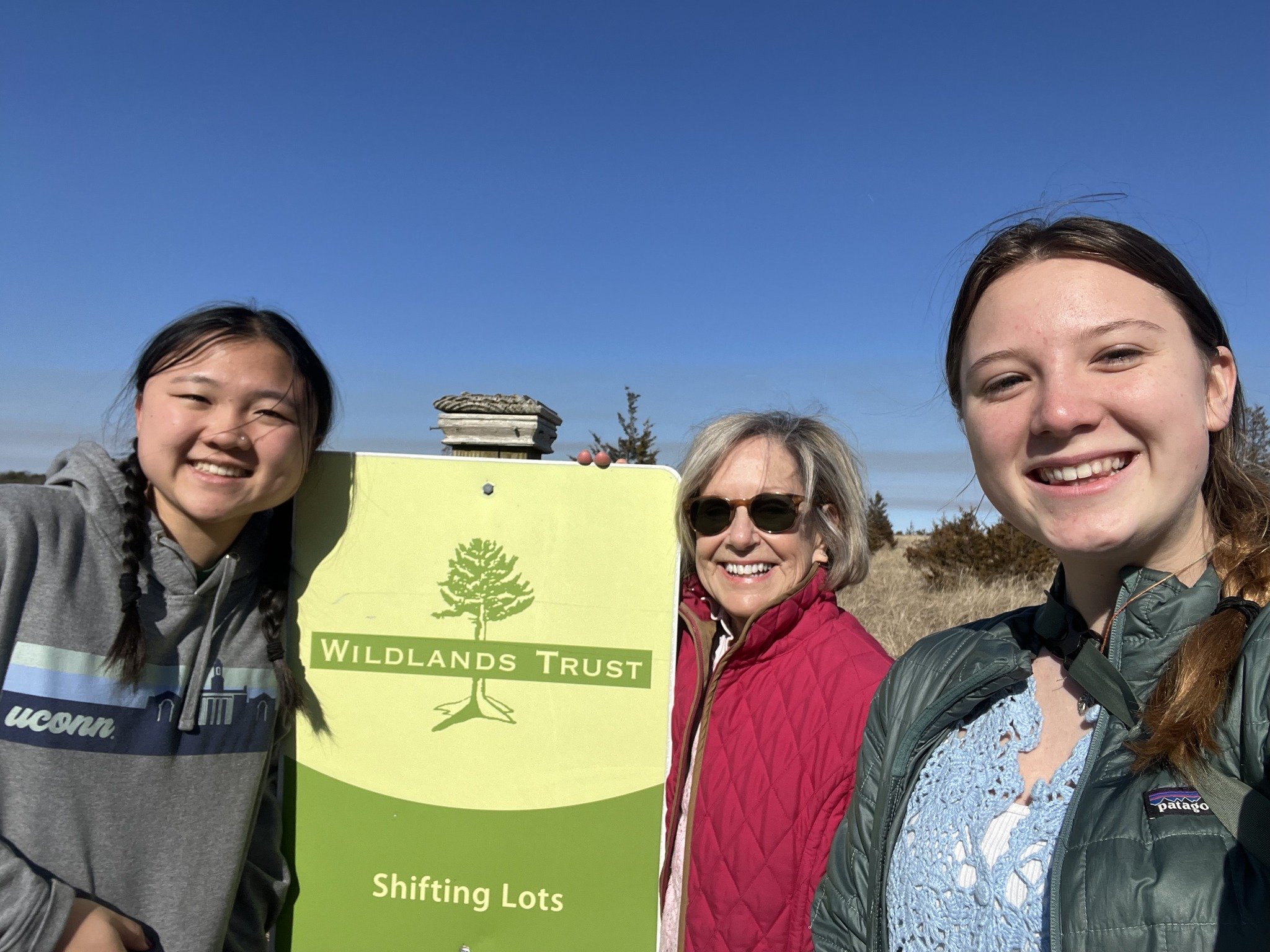 350 miles inland, a show of support for our very own Piping Plovers! 🐣🙌

Kudos to our seasonal land steward Marina Smiarowski for raising $263 for Wildlands Trust through a class project at @suny.esf! Along with classmate Leyna Delmonico, Marina cr