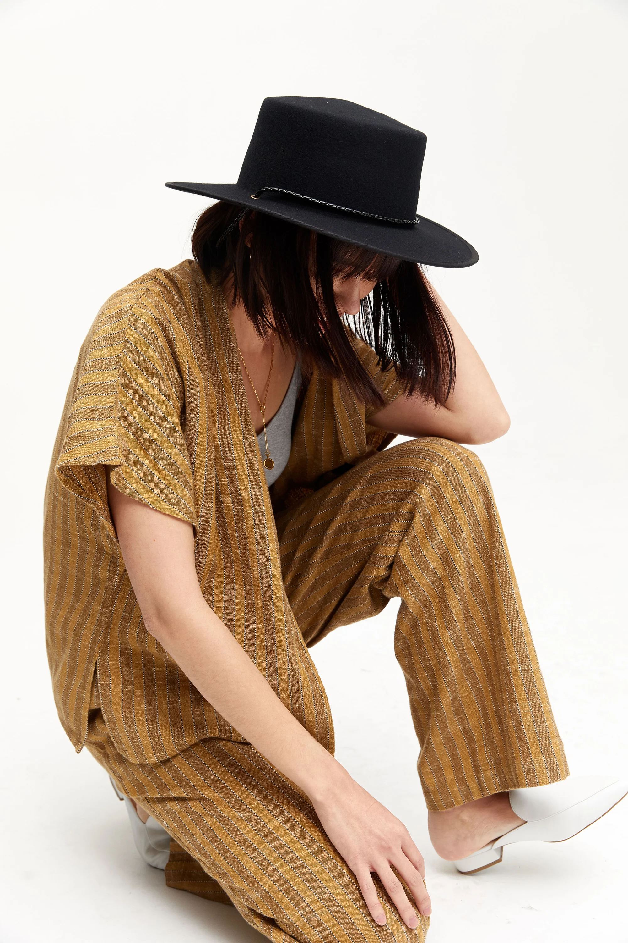 STUDIO_TEST_MODEL_LOGIC0767.jpg