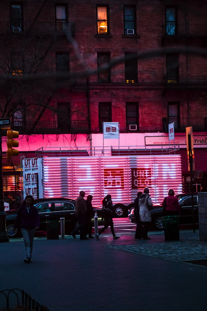 Vice_Uniqlo_UTTRUCK_77th_48th_56th_06.JPG
