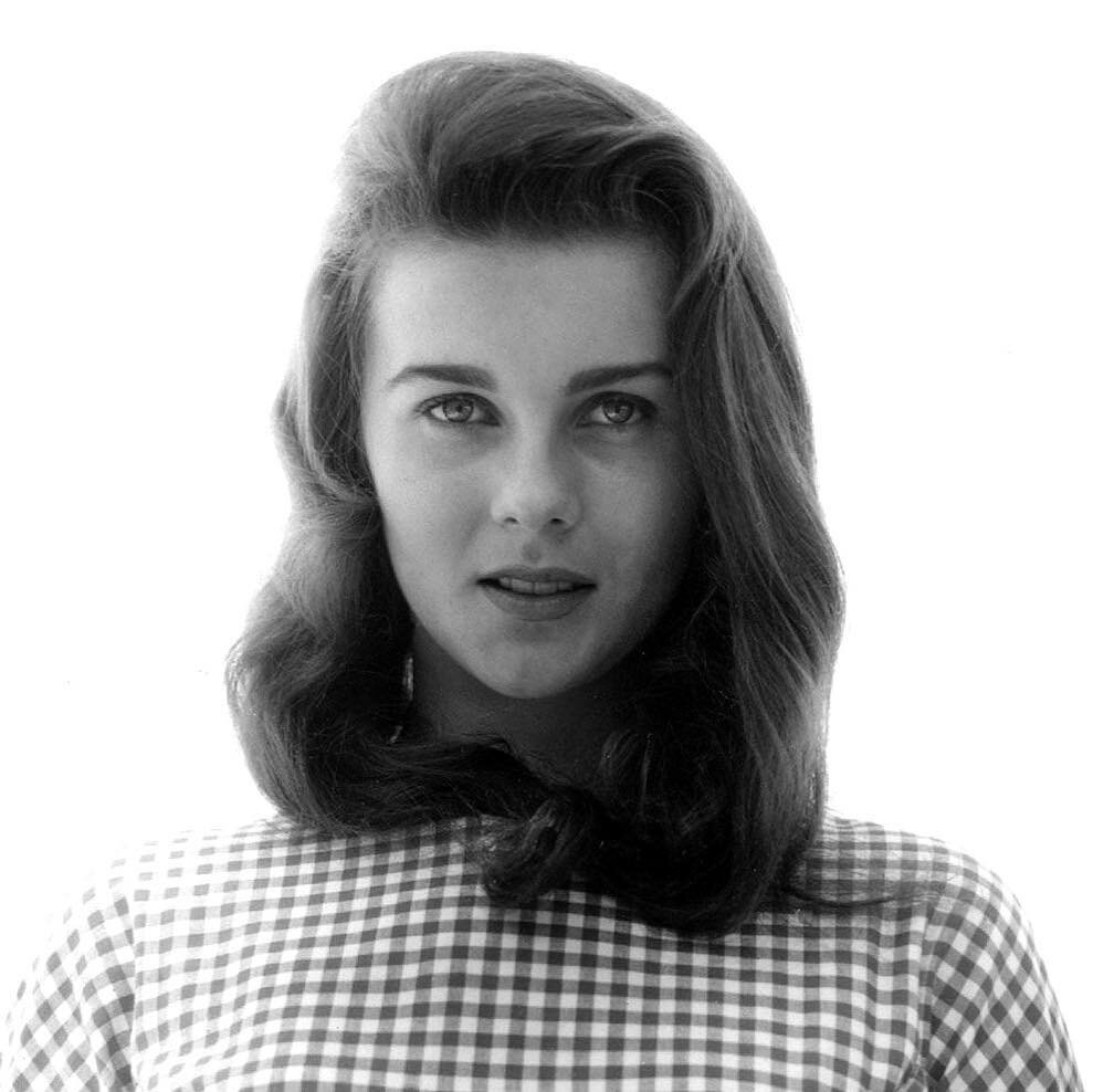 Here's a fresh faced brunette Ann Margret in the early 1960's. 📸 @danwynnarchive .
.
.
.
.
#annmargret #danwynn #film #blackandwhite #hollywood #oldhollywood #classic #vintage #hollywood #actress #classichollywood #vintagehollywood #60s&nbsp;&nbsp;#