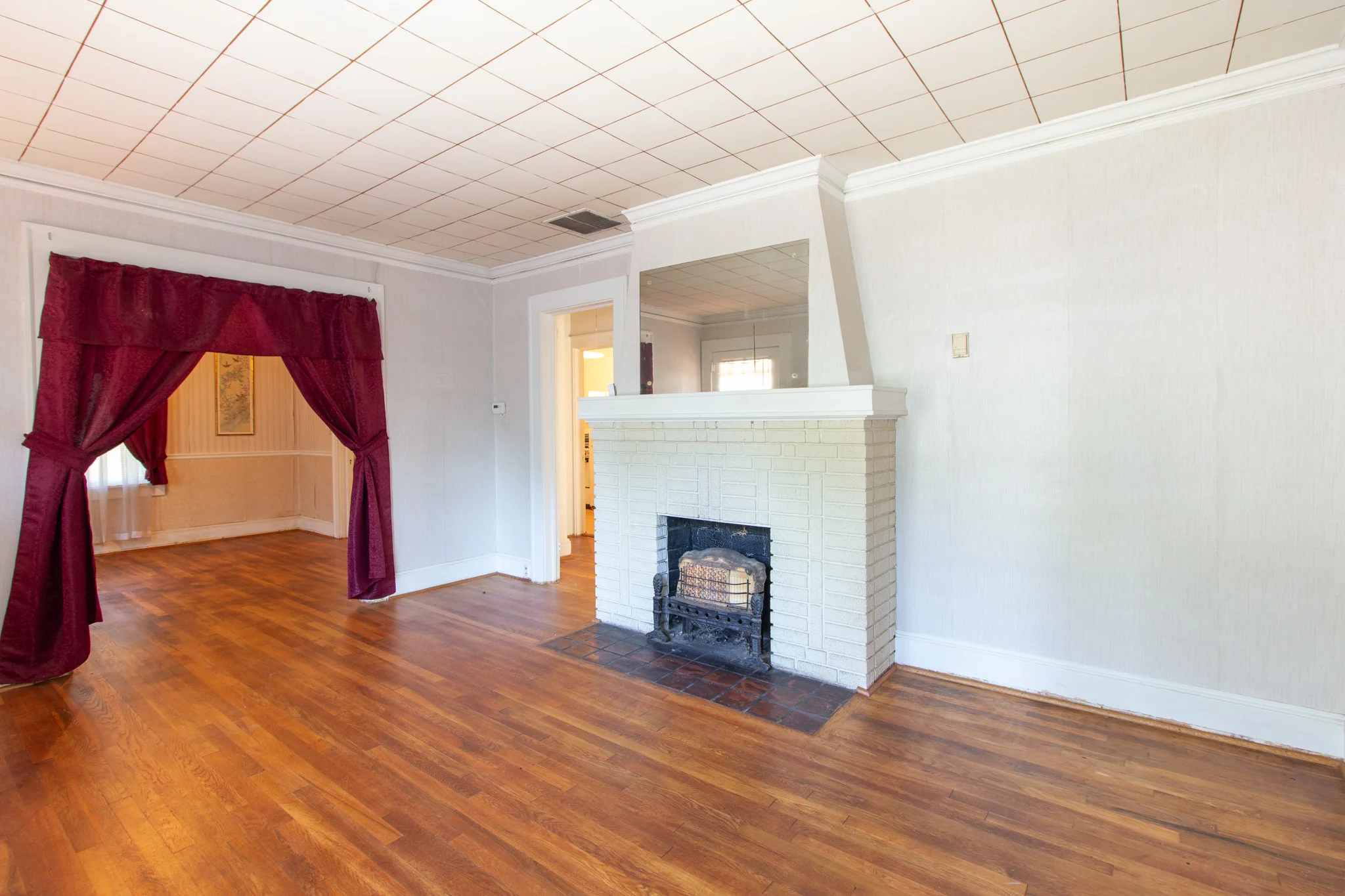 1831 Thompson Avenue (7 of 36).jpg