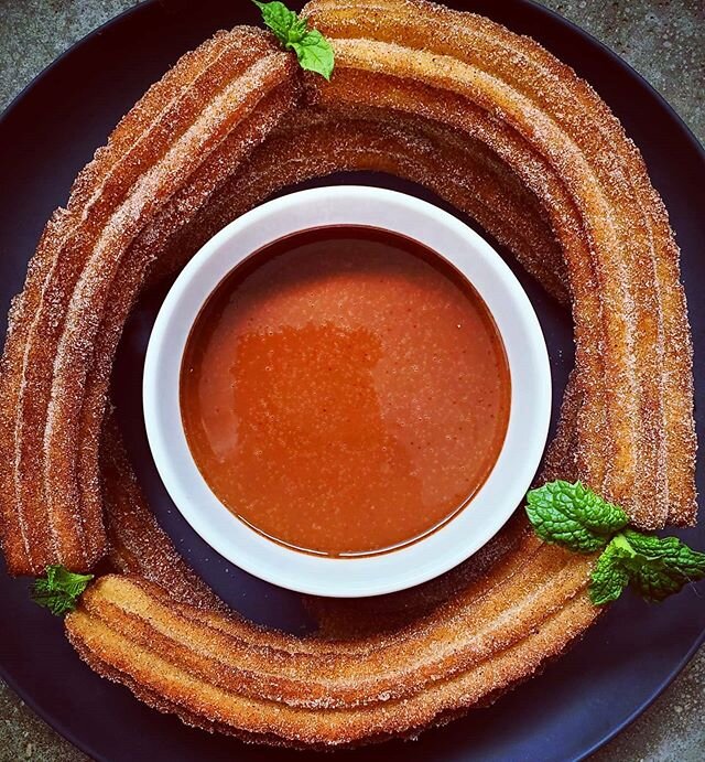 I'm getting excited and grateful for a full weekend of caterings 🥰 If you're curious about how to order any of the yummy things I've been posting about all weekend (including these vegan, gluten free churros with chocolate mocha dipping sauce), ther