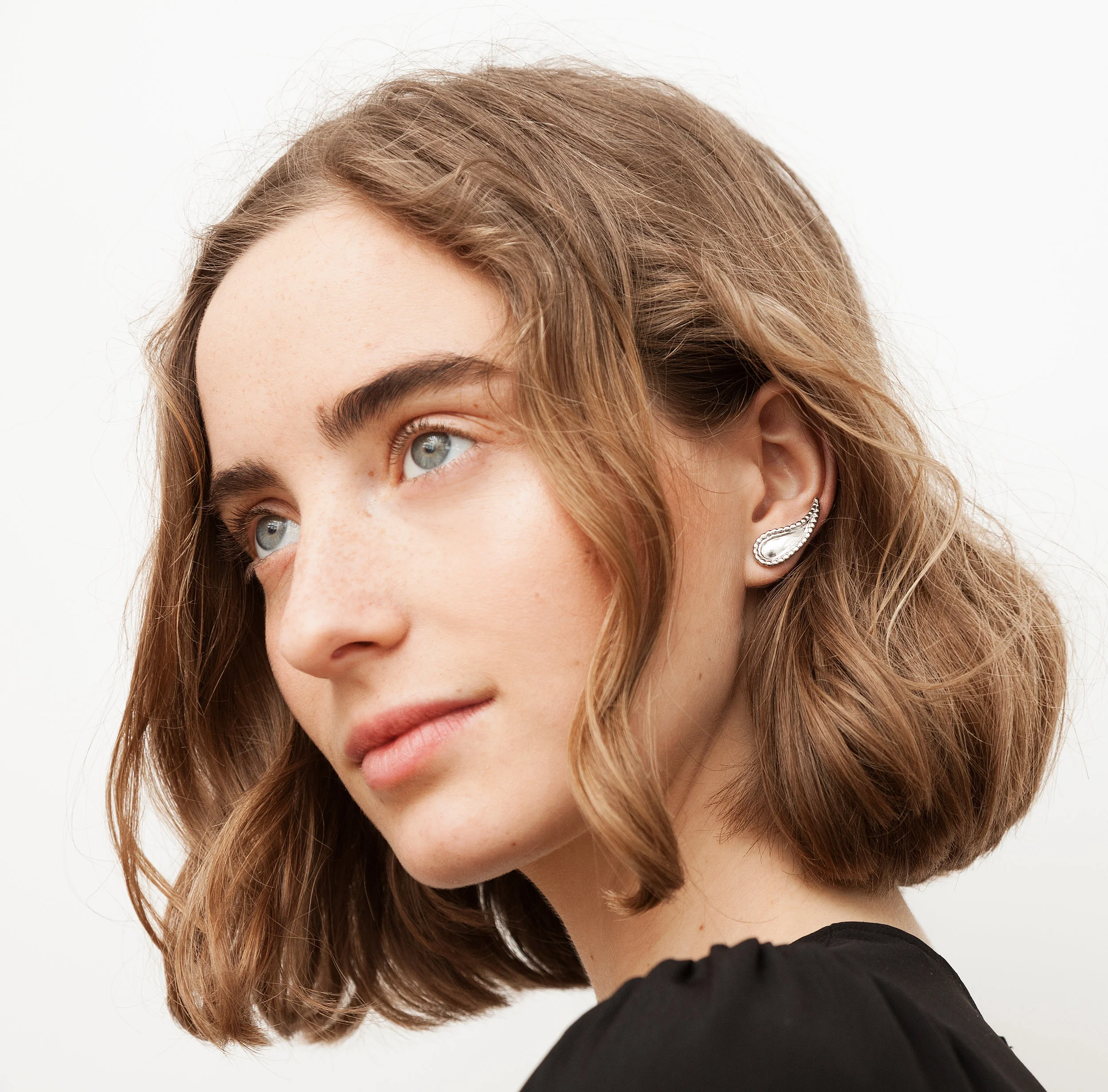 paisley_earrings-2 Zoom.jpg