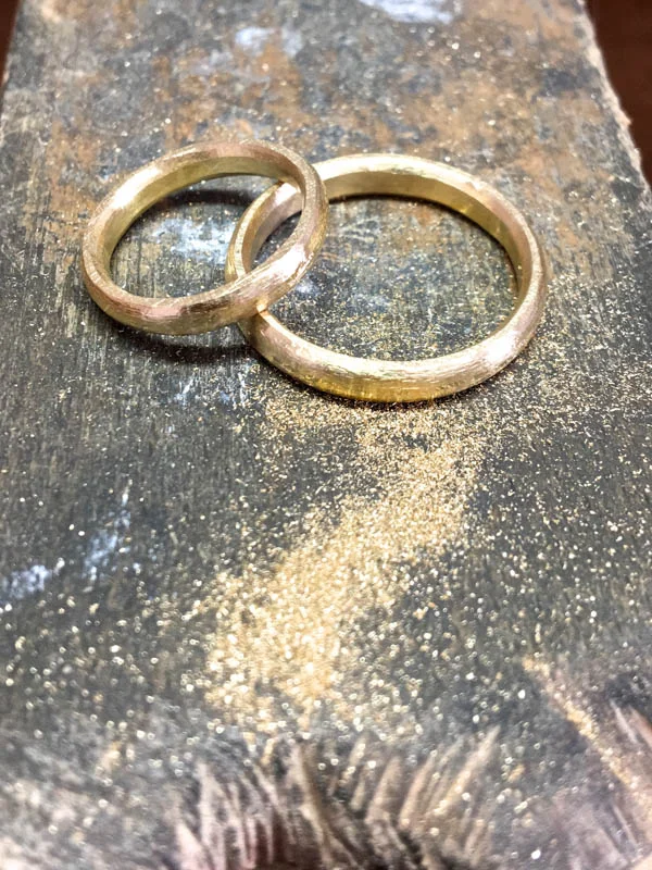 EAM-Brandis-Atelier-Custom-Orders-Manufacturing-Wedding-Bands-4.jpg