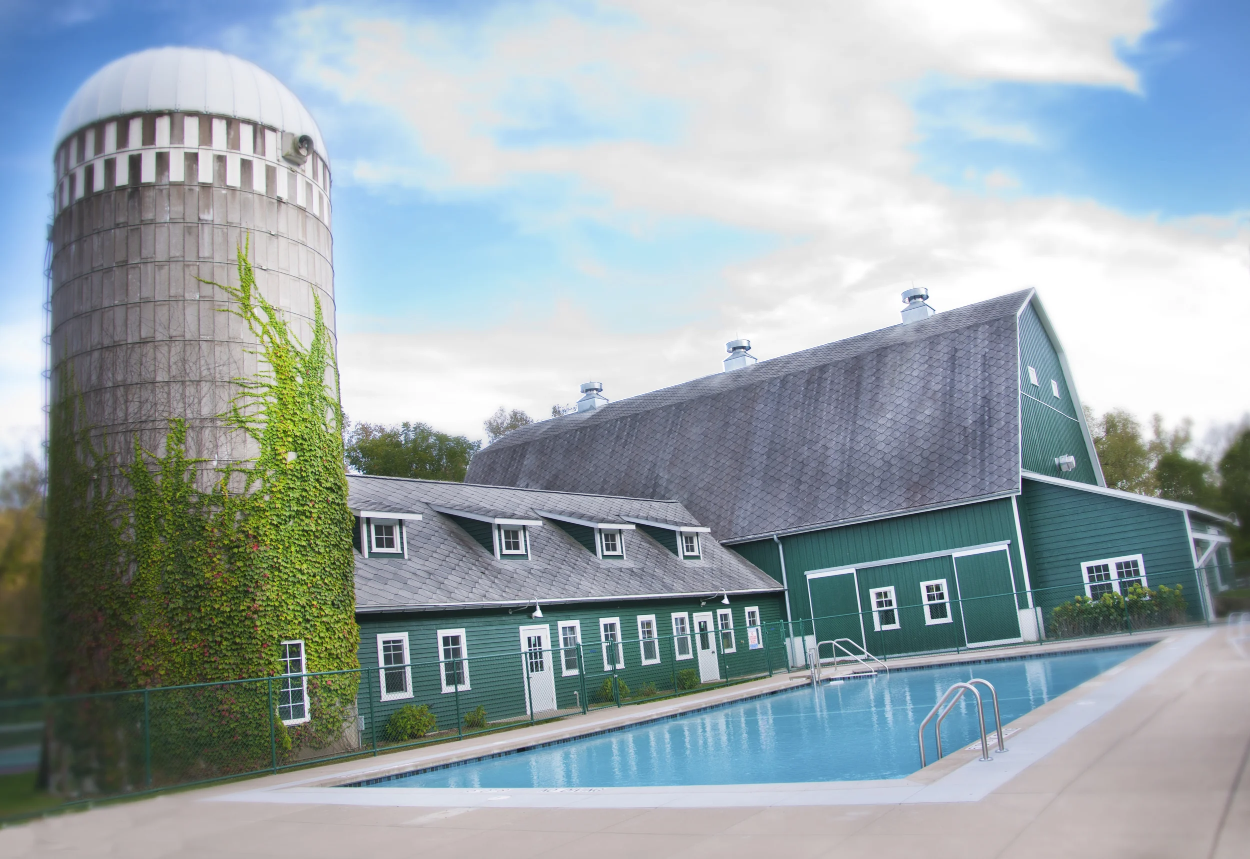 Barn_Pool.jpg