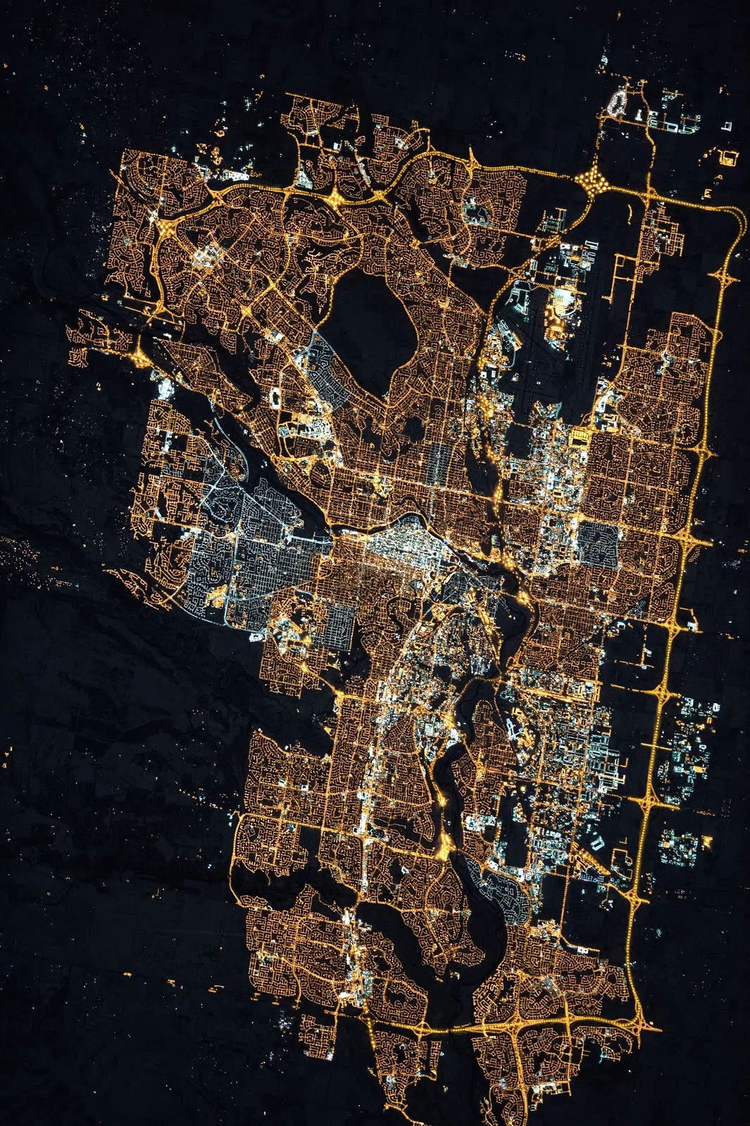 Calgary completes conversion of 80K street lights to LED, expects $5M in annual savings