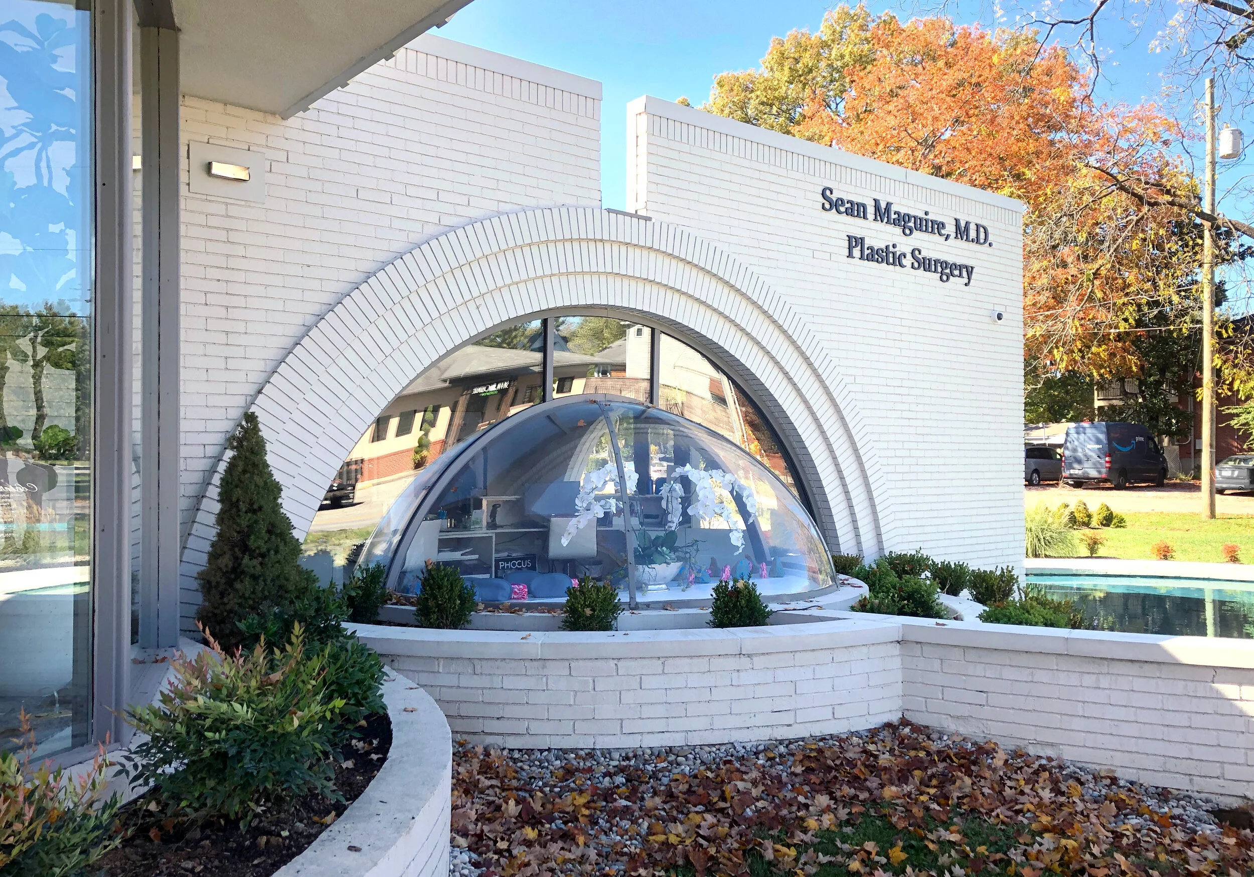 Foxworth Architecture - Physicians's Center for Beauty - Louisville, Kentucky (Dome Window)