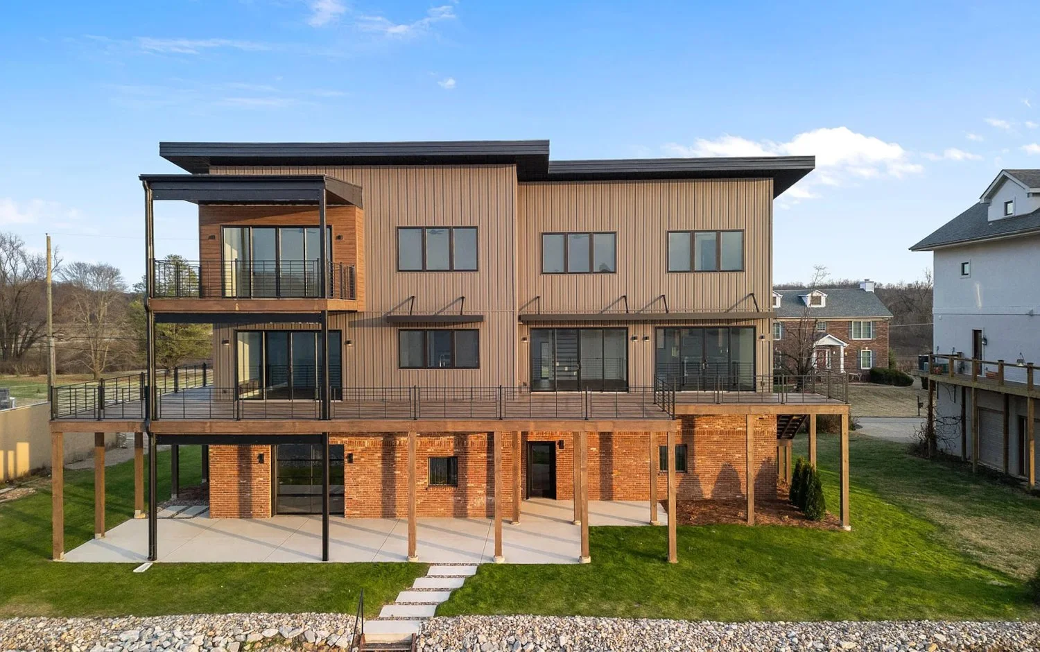 Foxworth Architecture - Lifted House (River Face)