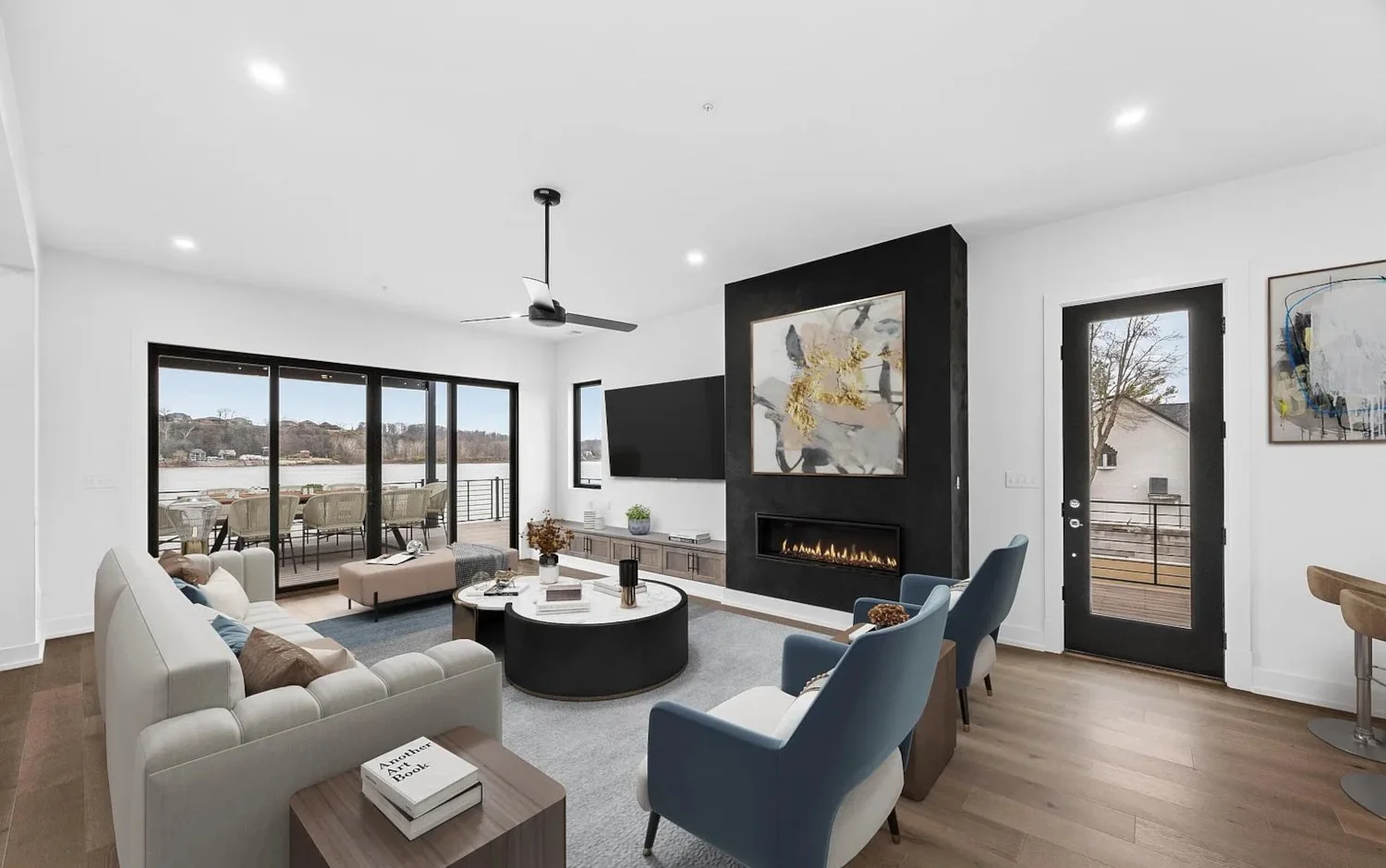 Foxworth Architecture - Lifted House (Living Room)