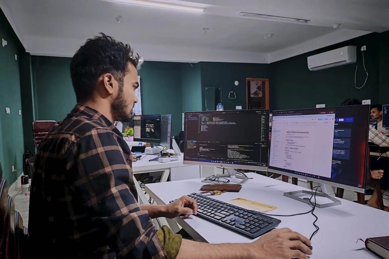 How Human Creativity Strengthens Decentralised Cloud Storage Companies