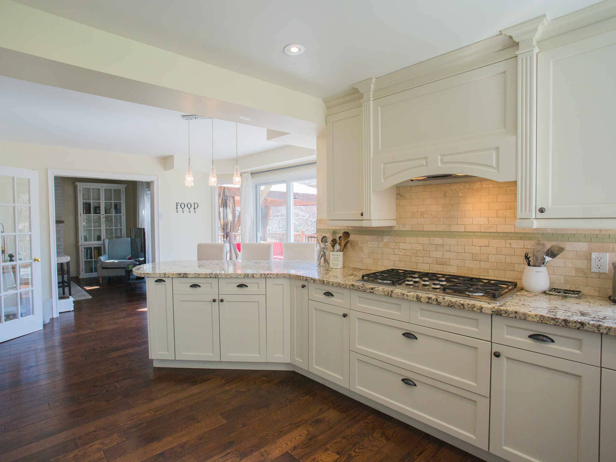 Eglington and Mclaughling 5256-29.jpg