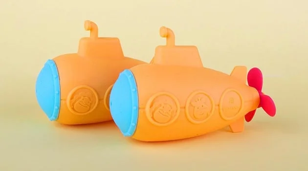 No-mold bath toys
