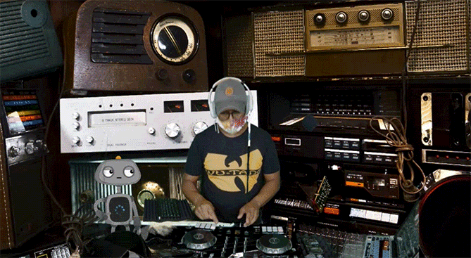 aRt DeCkO w/ dJ JoUrNeY