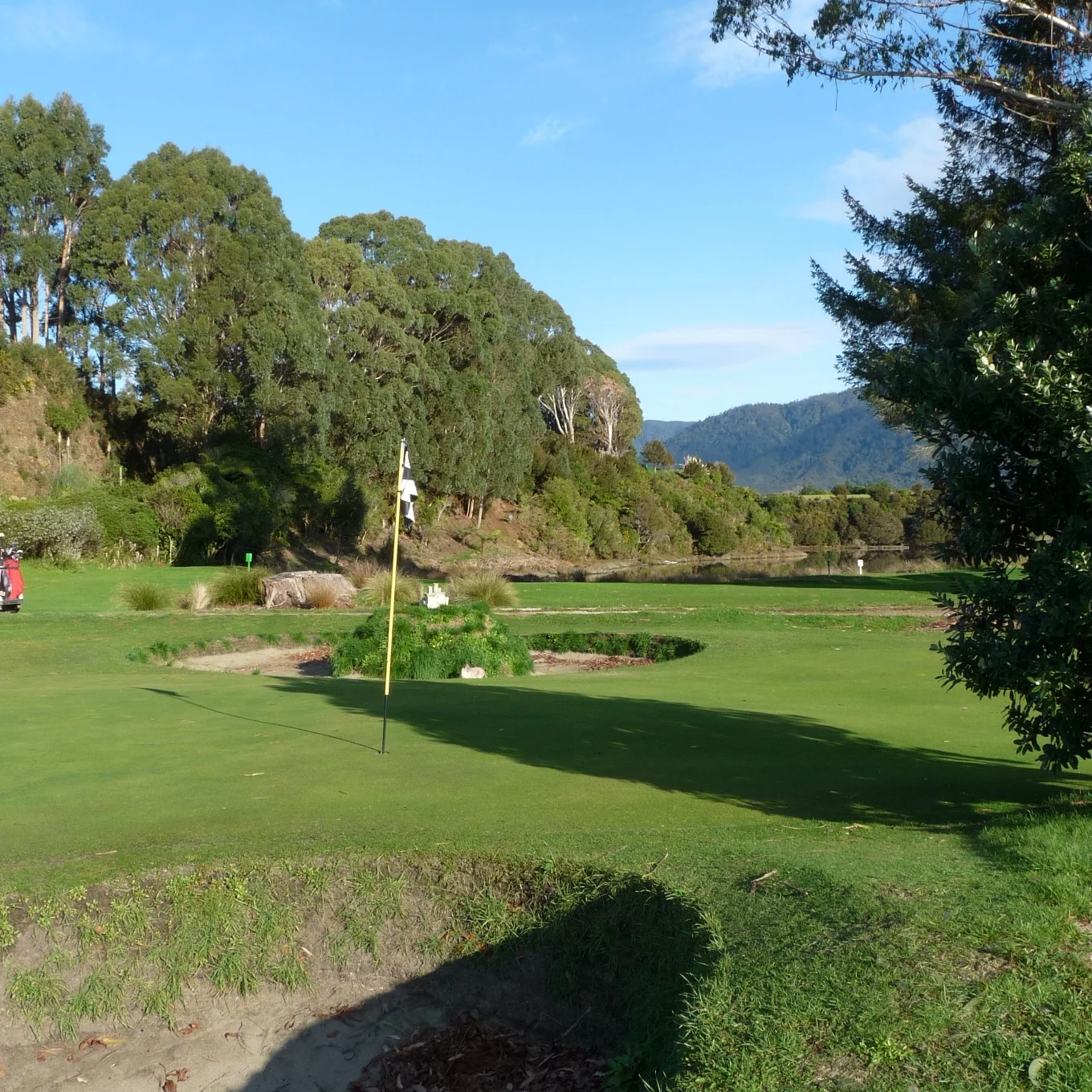 Looking back at the tee
