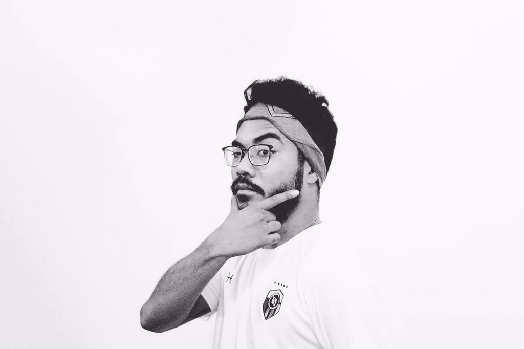 swdw7I4l.jpg