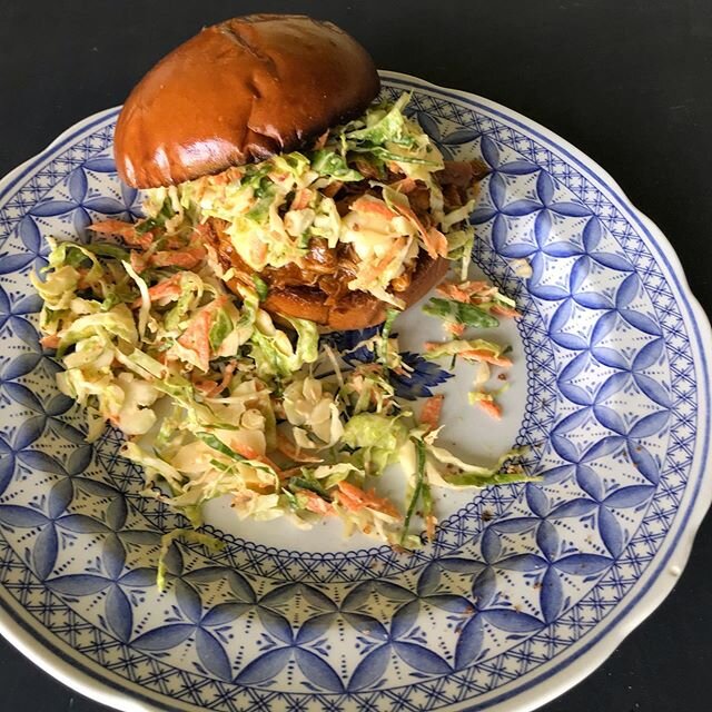 Lunch by the lake, an encore of last night&rsquo;s pulled chicken barbecue. Maybe let&rsquo;s call it Sloppy Chic. With our new favorite, a tangled up slaw of shaved Brussels sprouts tossed with a citrus mayo + pickle brine dressing. First shot on th