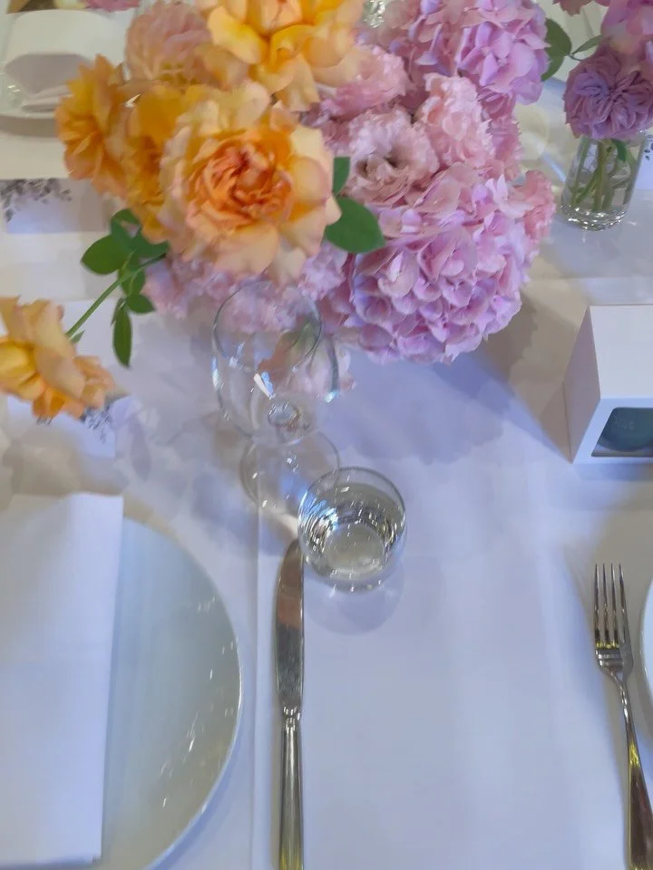 When you are asked to create florals for your friends wedding&hellip;you kinda glow inside! The best day @mathewpaine @ylnosaj