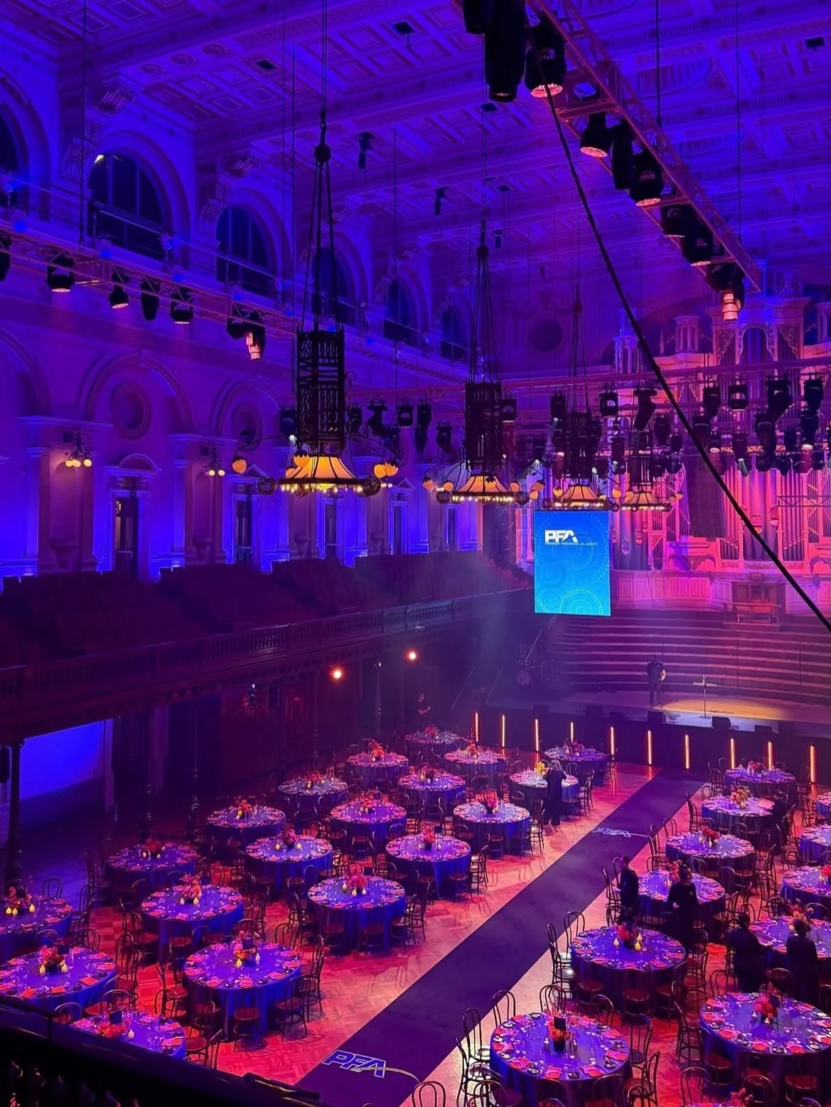 Room reveal! Working alongside @simply.seated and @av1_australia to create this incredible event!