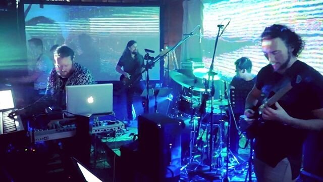 Space groove called Ultranet featuring a rad solo by @andrewmcmillan 🚀🛰 awesome @meris.us Enzo synth sounds on guitar and bass. #skywindow #space #ultranet #groove #groovemusic #groovelife #cosmicgroove #boombap #boombapbeats #boombapnation #boomba