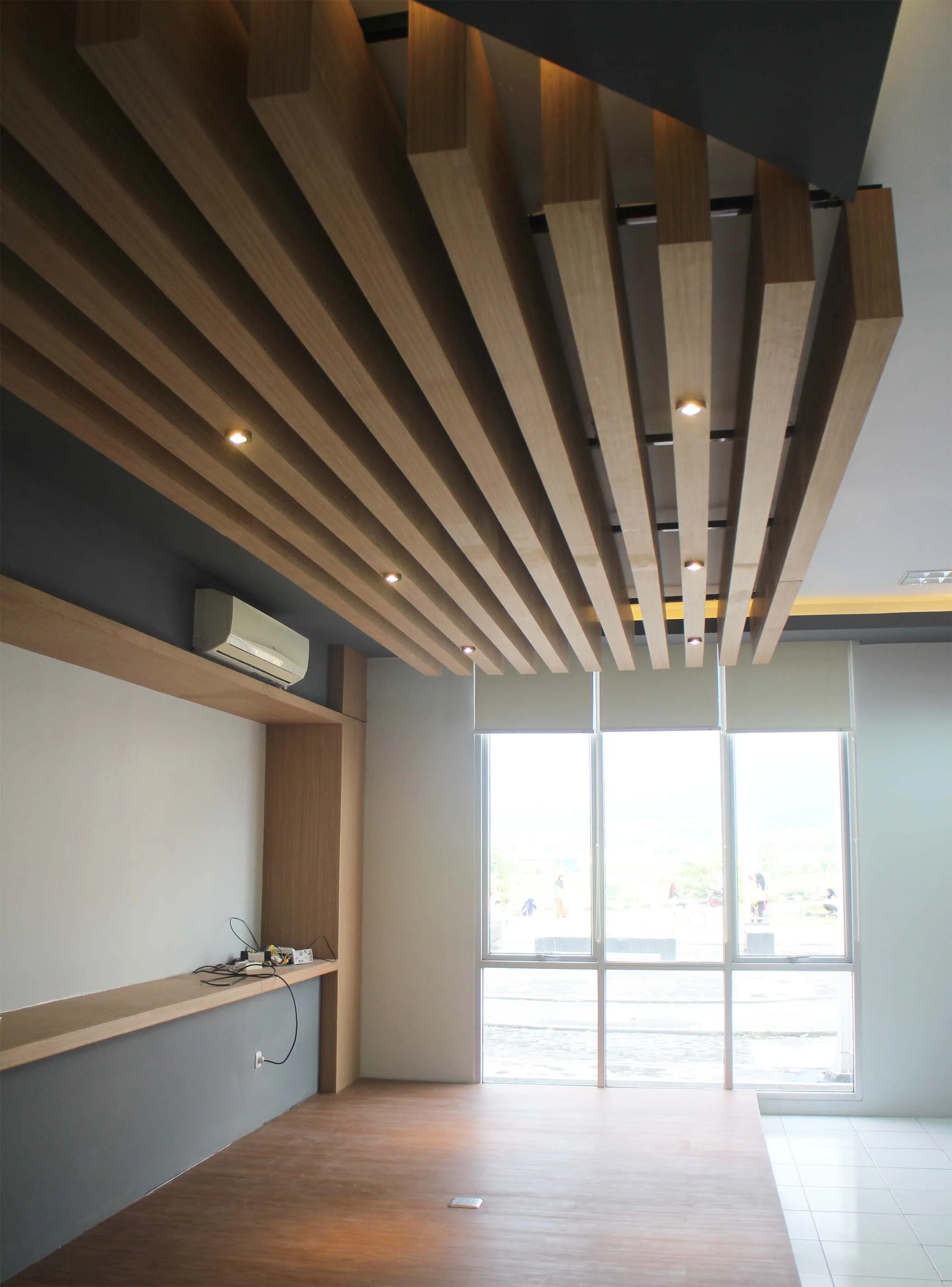 Wood Laminate FInished For Wall &amp; Hanging PlafondVinyl Laminate For Stage Flooring