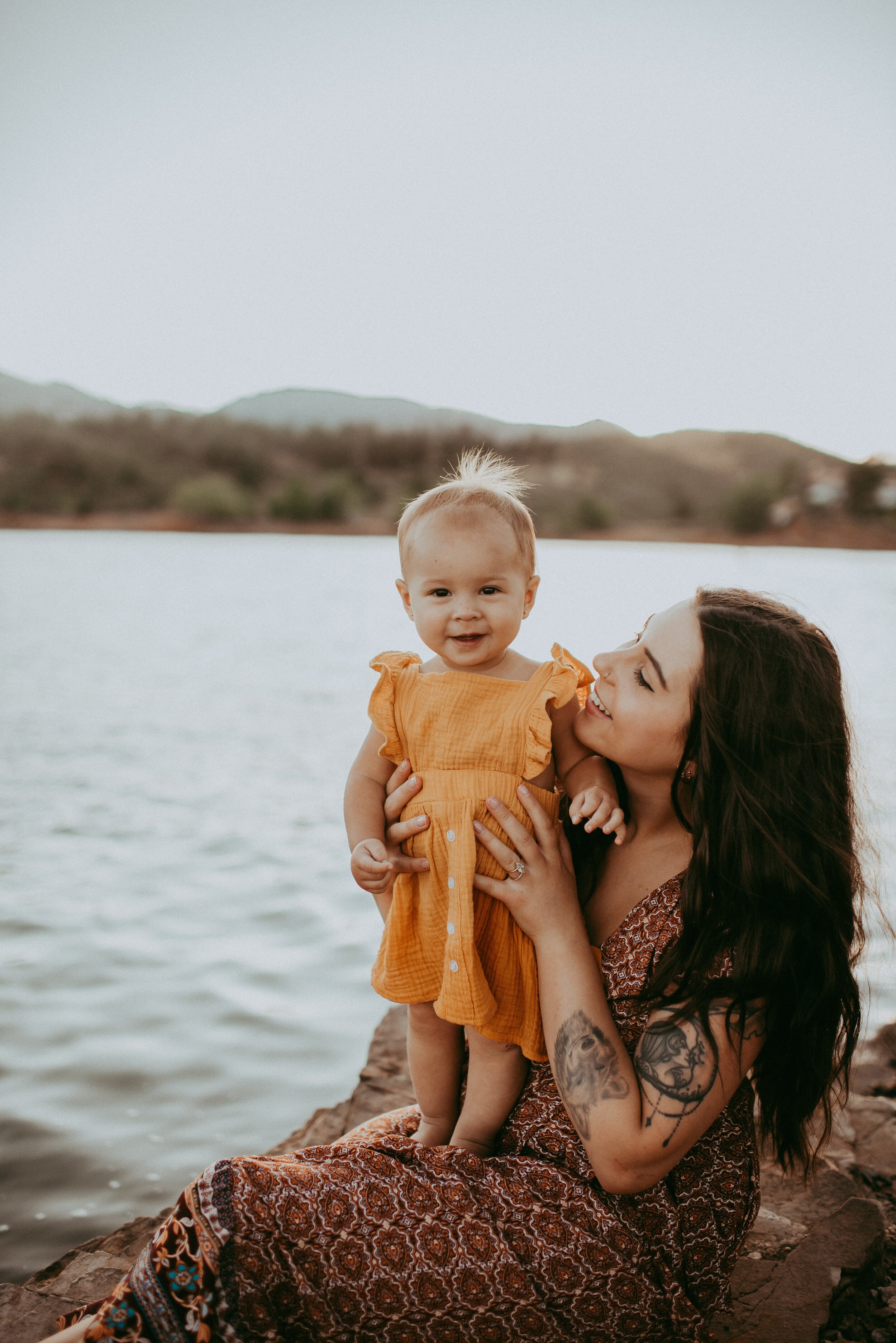 sunshine-lady-colorado+fort-collins-photography-motherhood-family.jpeg