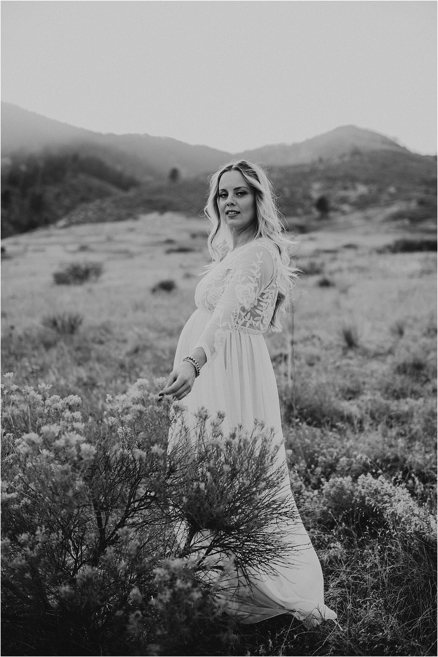 Maternity Photographs in Colorado by Sunshine Lady Photography