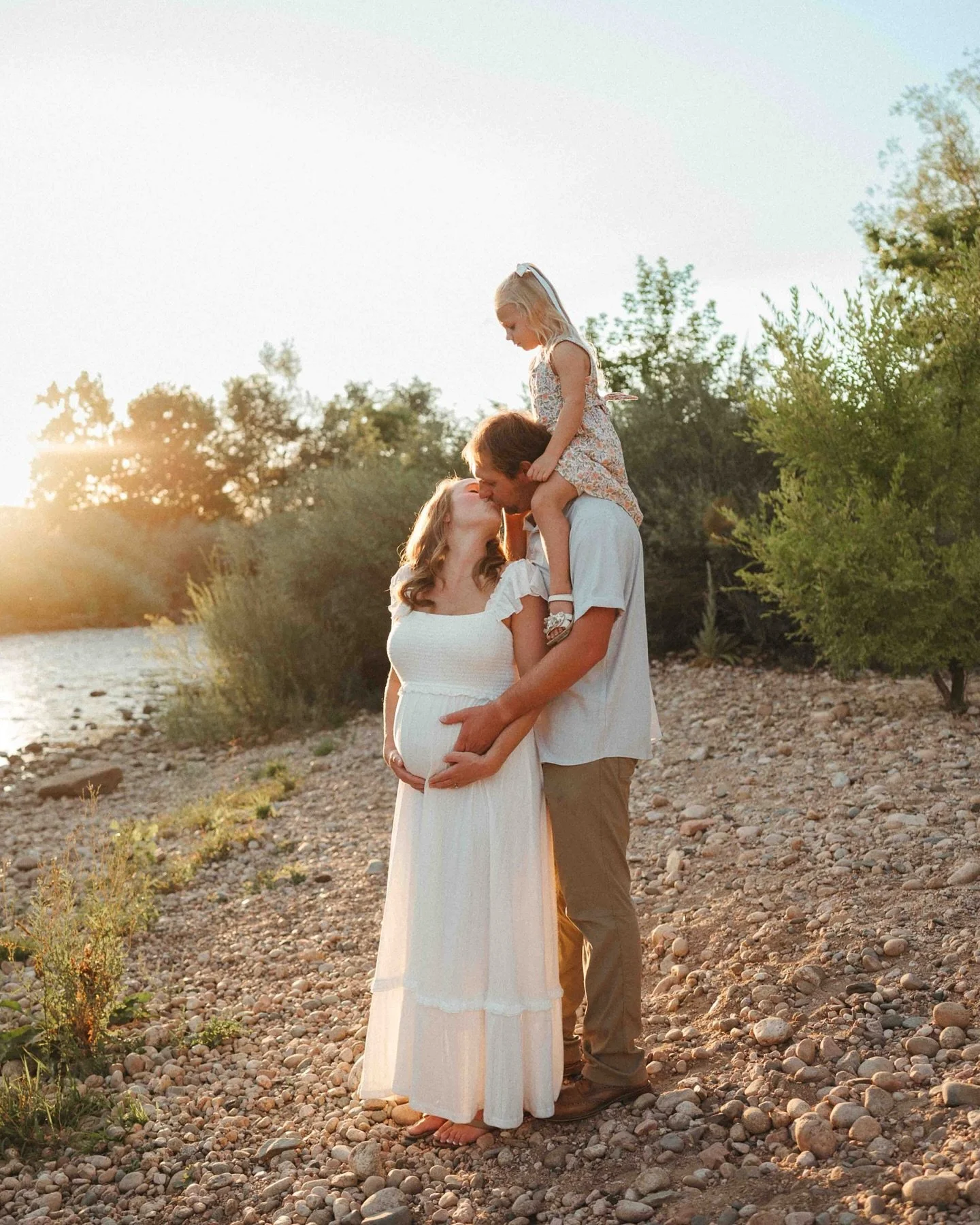 I&rsquo;ve been furiously editing a big batch of sessions that happened all at once and look forward to a breathing room. Stay tuned for some fall mini sessions in my newsletter in the next week or so! If you&rsquo;re not already on my newsletter, jo