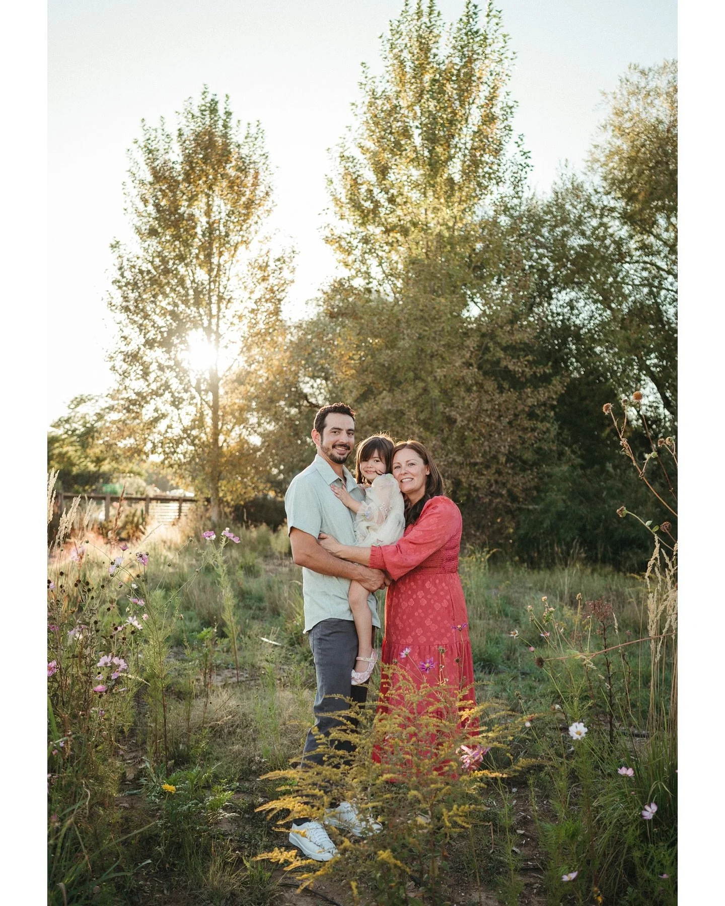 I&rsquo;ve added one more weekend date in November for mini sessions and otherwise I&rsquo;m calling it a wrap for the season! Check the link in my bio to book. (Full sessions still available!)

📸

Our community of @clickprophotographers have come t