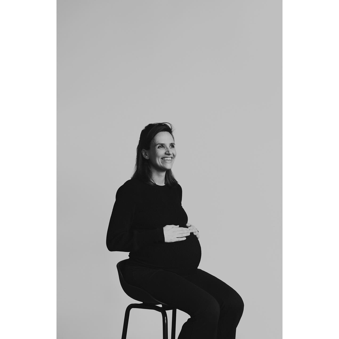 Coffee with friends&hellip;..and a camera.

We shot this just a couple of days before Foss came into the world 💚