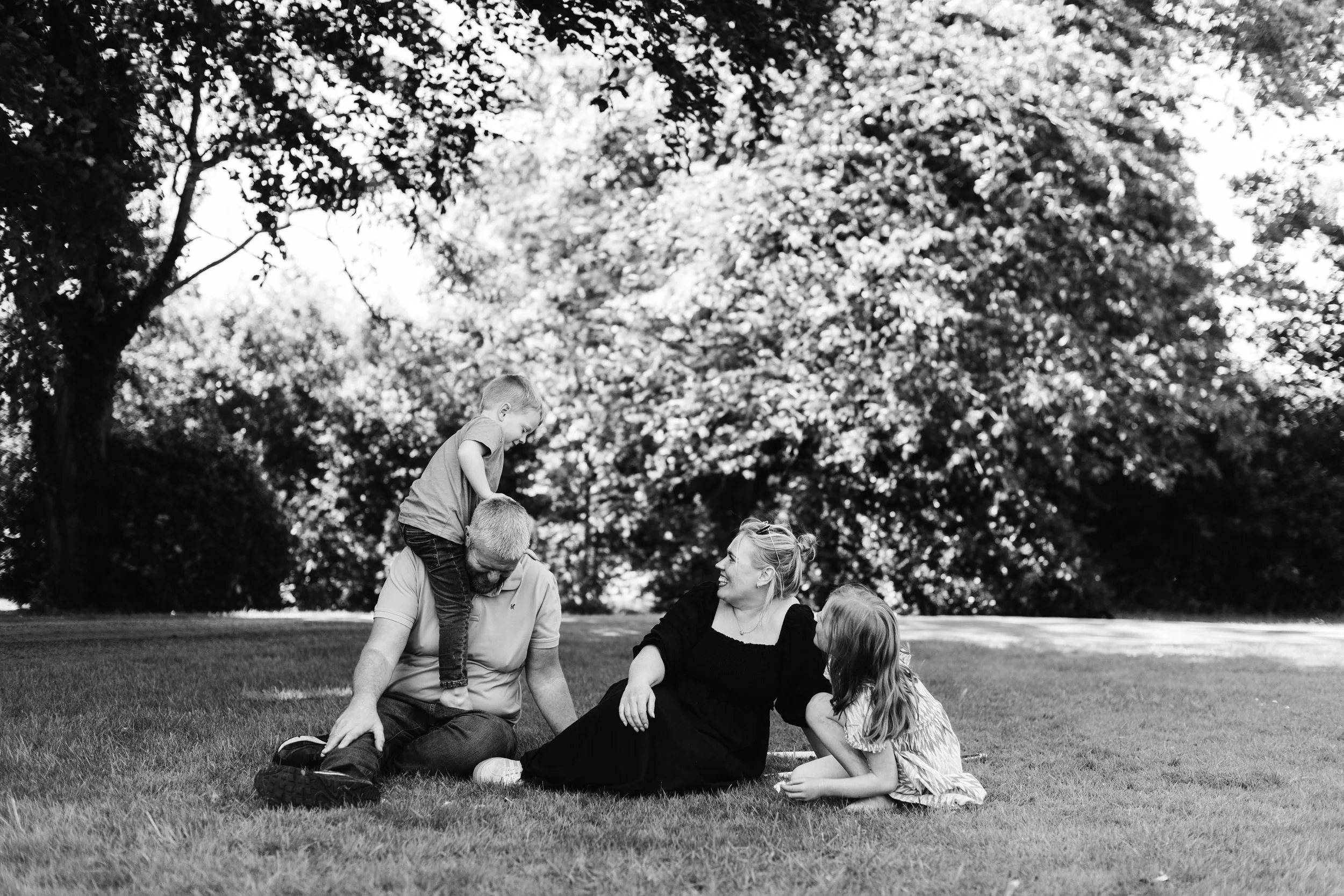 family-photographer-northamptonshire-230.jpg