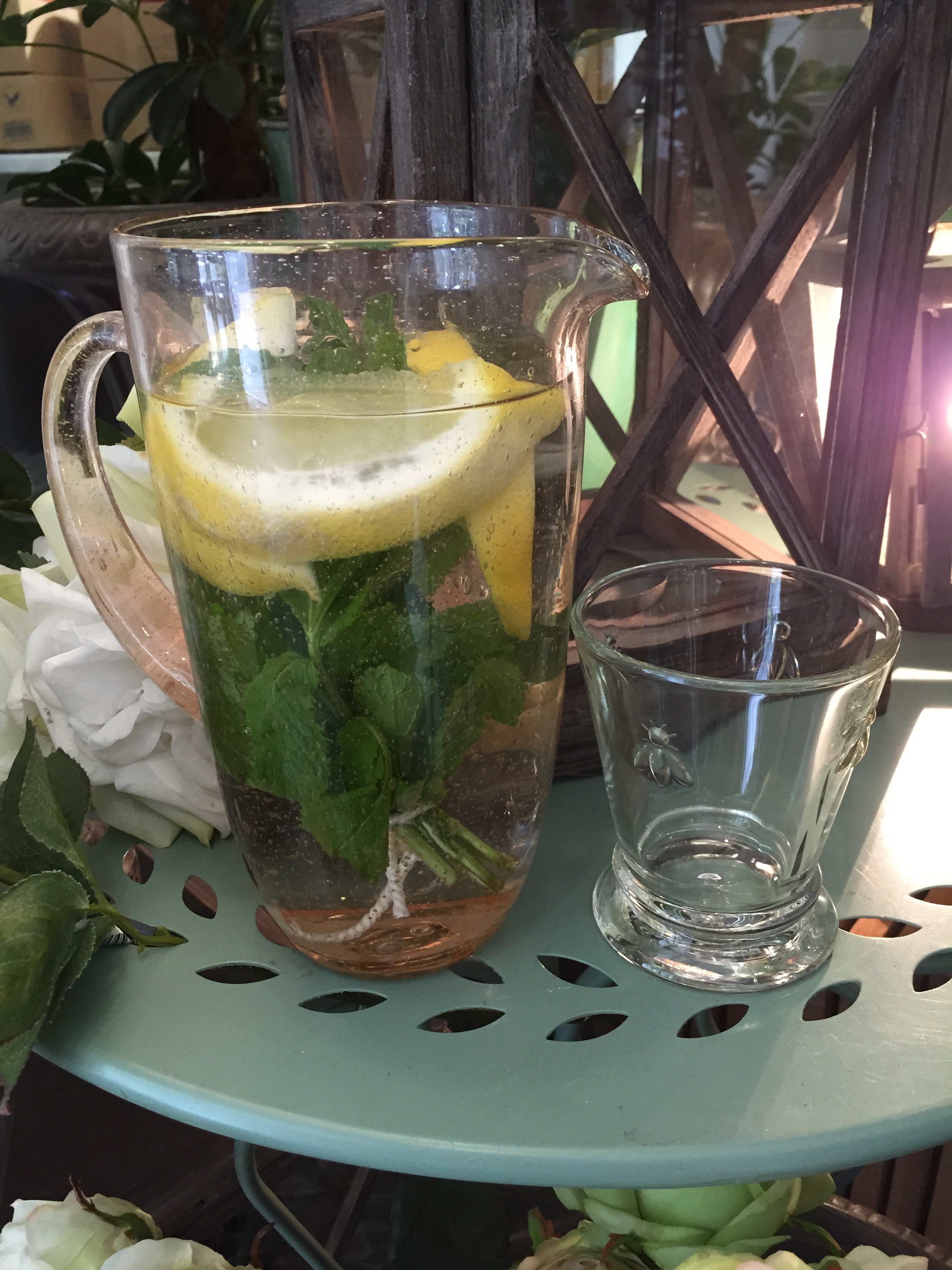 Water with mint, lemon and cucumber