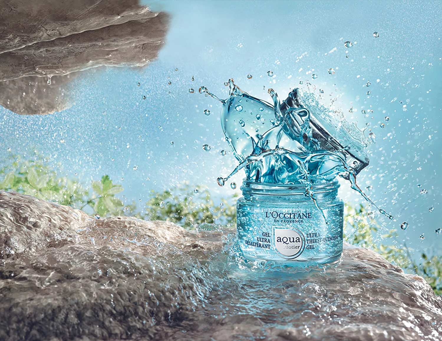 L'Occitane Aqua Reotier Ultra Thirst Quenching Gel 2 .jpg