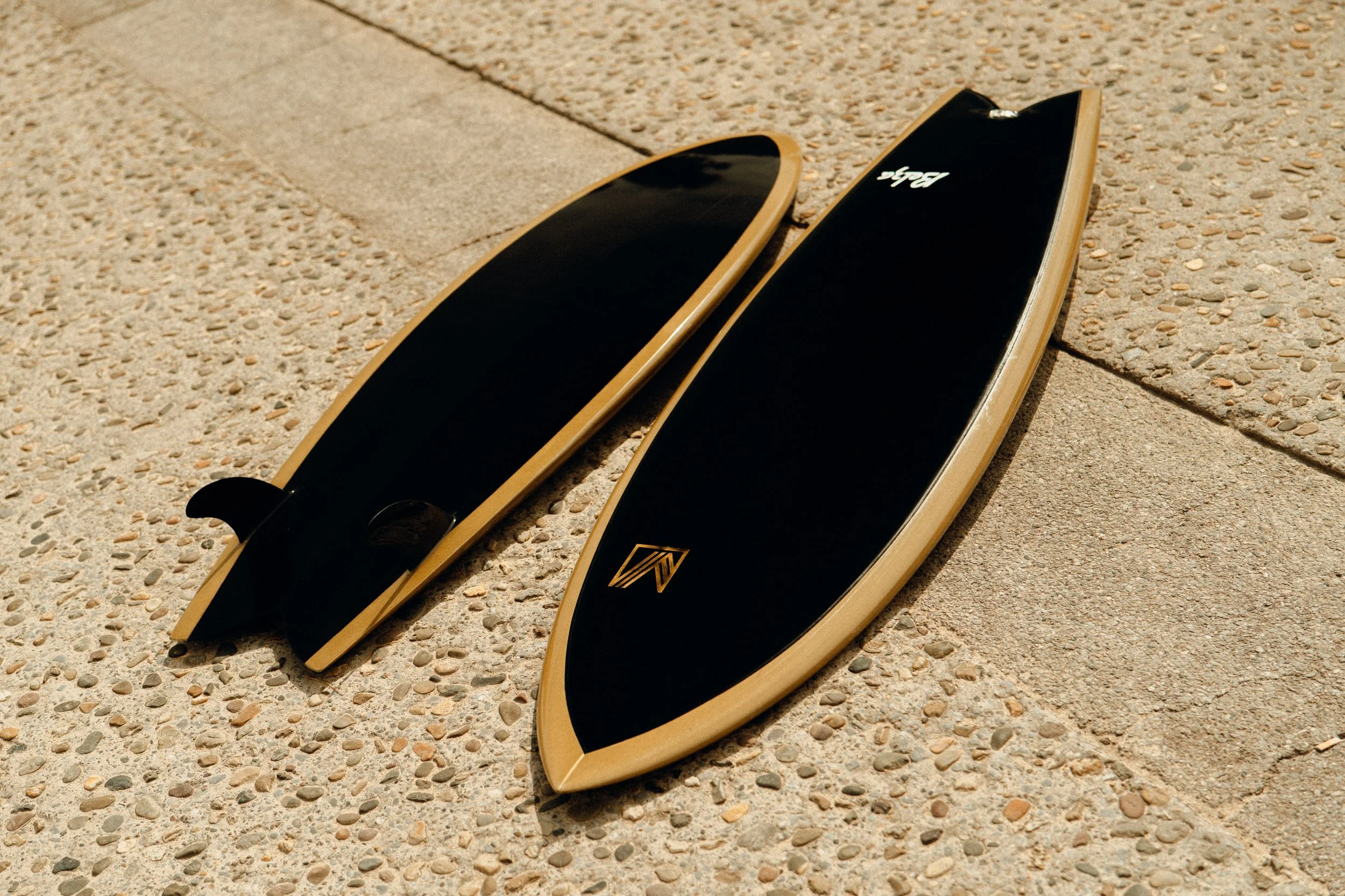 Fish_Surfboards_MarchLAB-BelzaTwin_CdB-29juin_TL_1670810.jpg