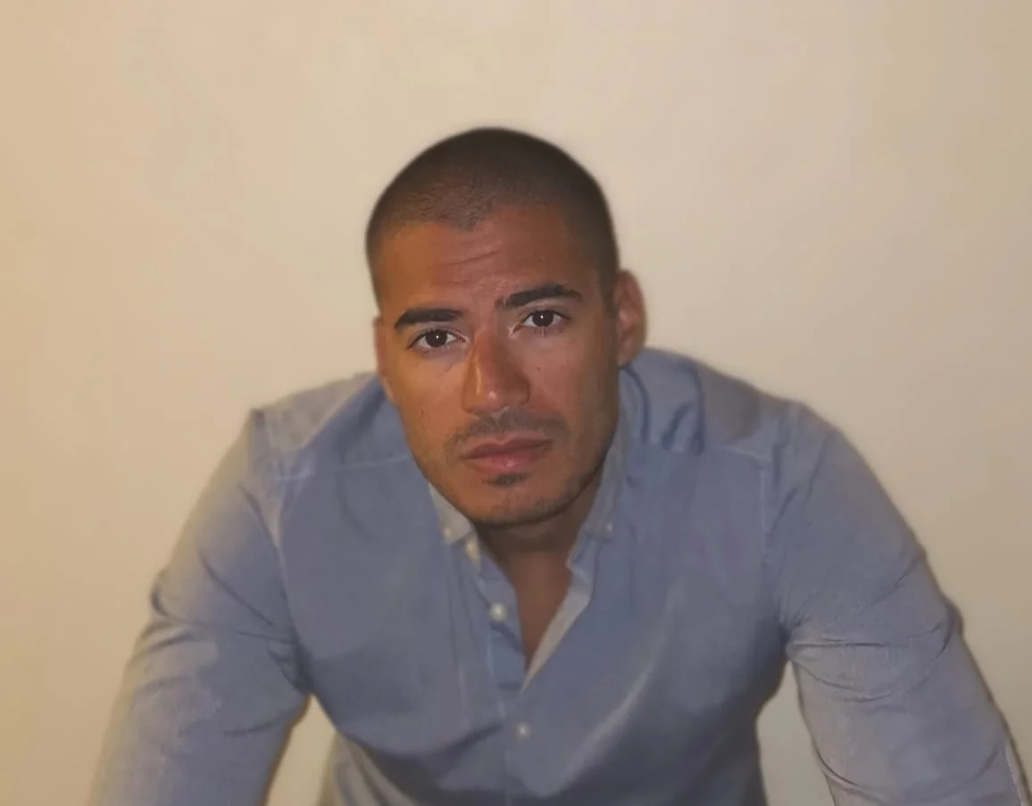 Naji Bakhti_author photo.jpeg
