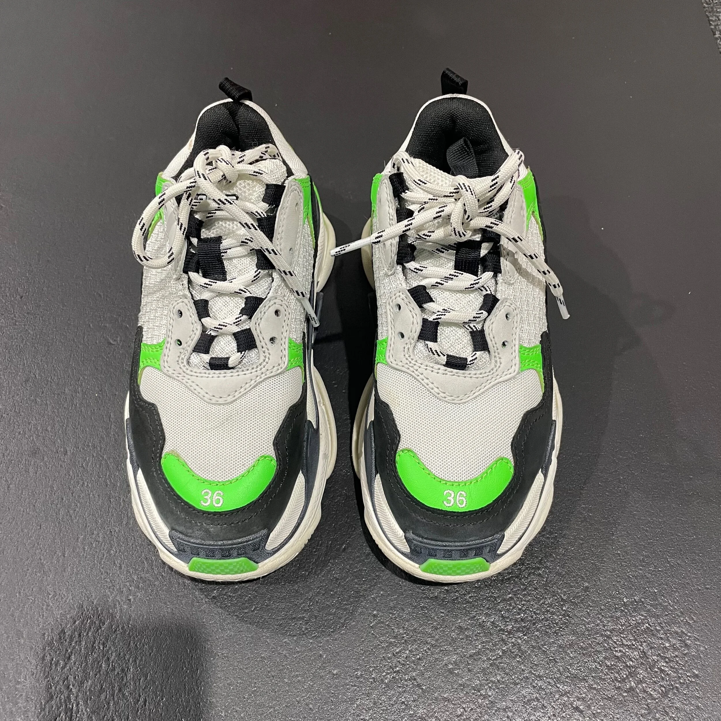 ADBAE450-AE5A-433C-A587-F2DEF9D8AD3F