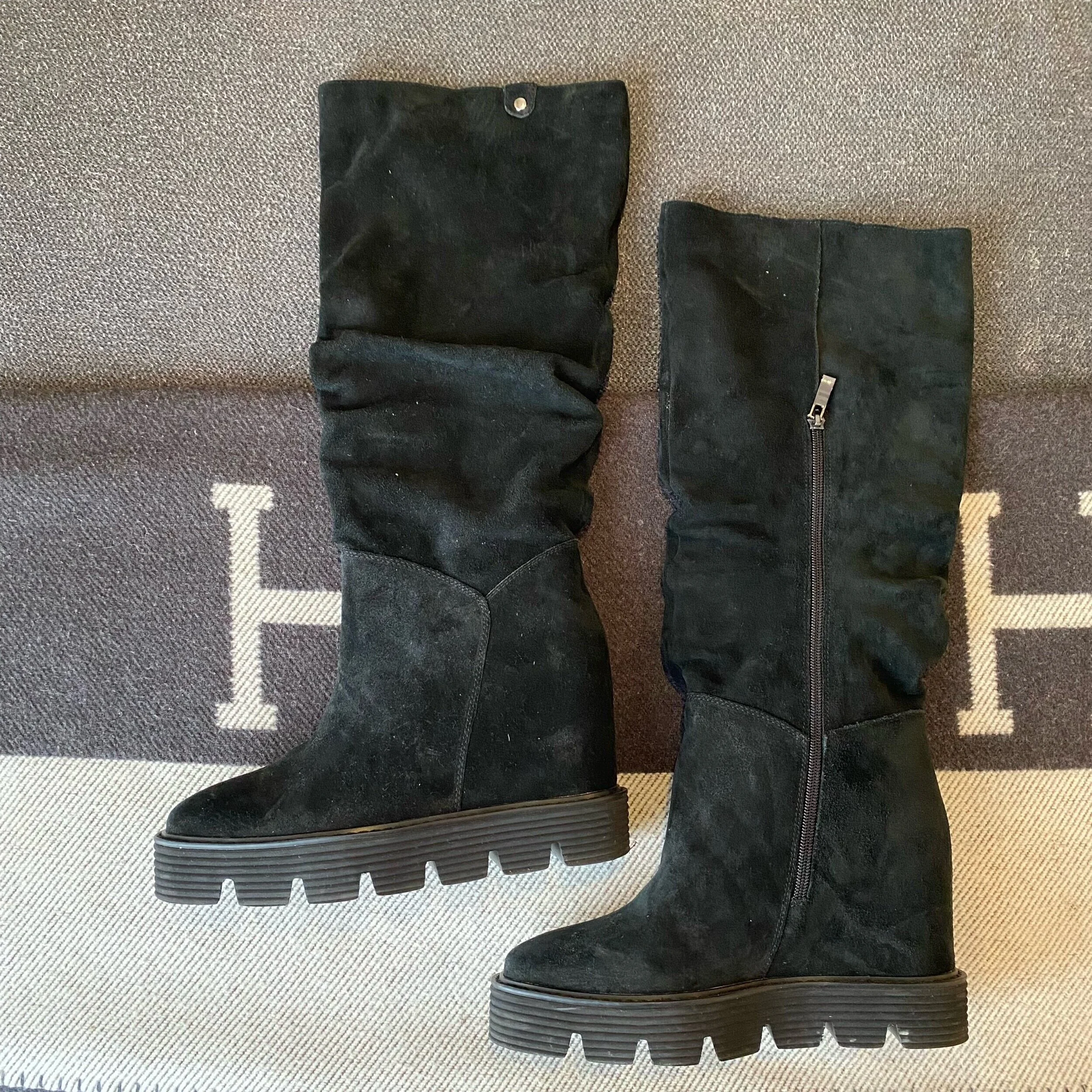 78F1ACB1-DF51-4727-9933-69E06F246325