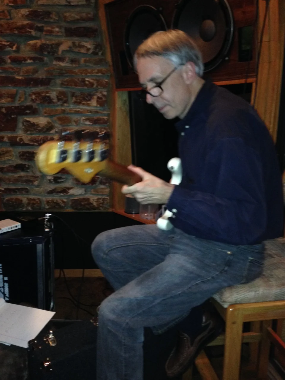 Paul Langosch : a rare moment on electric bass