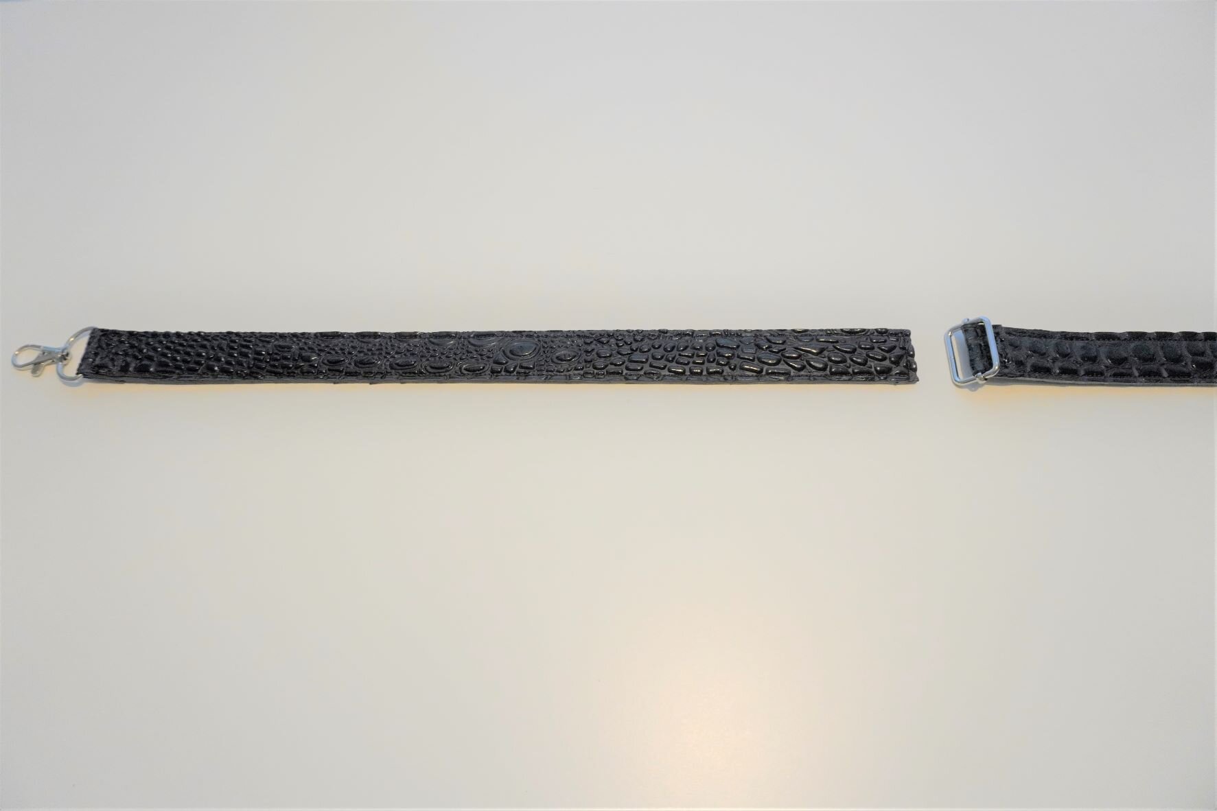 Assembling strap1.JPG