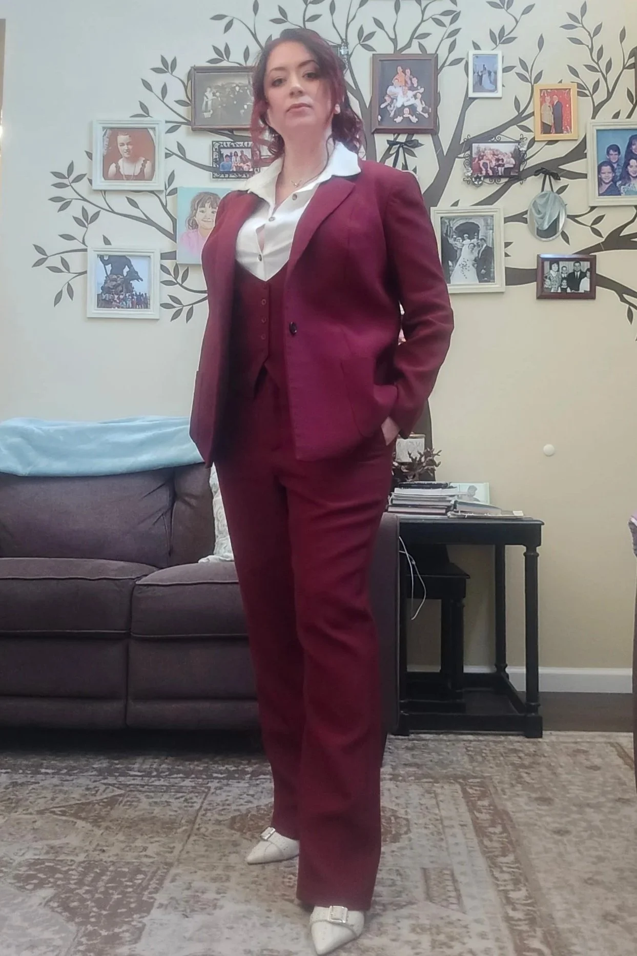 4.+Red+suit.jpg