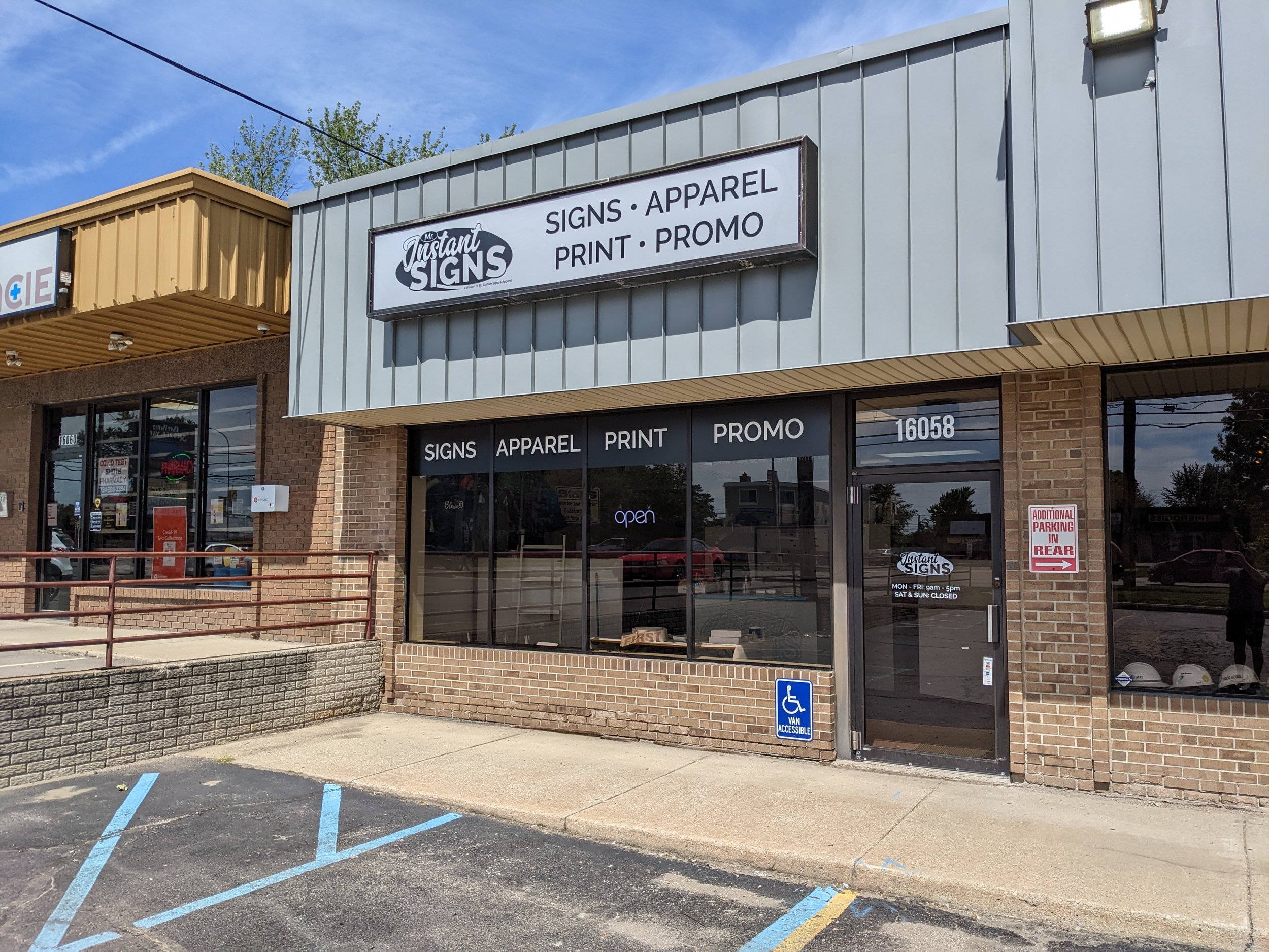 SLI Acquires Mr. Instant Signs in Southgate, MI