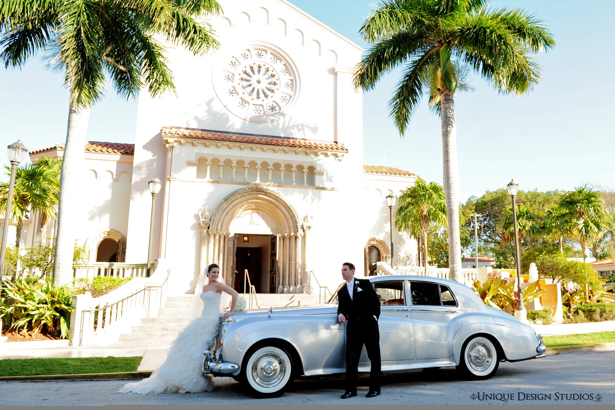 CLASSIC CAR RENTAL — AraLimo