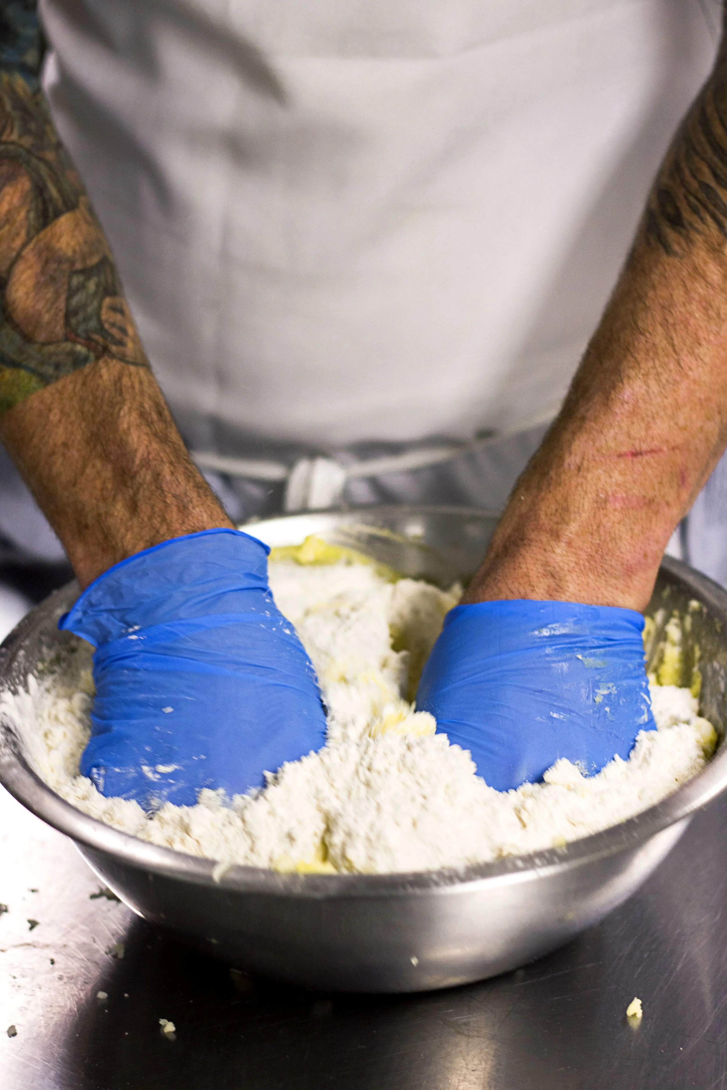 Hand kneeding Gnocchi V.jpg