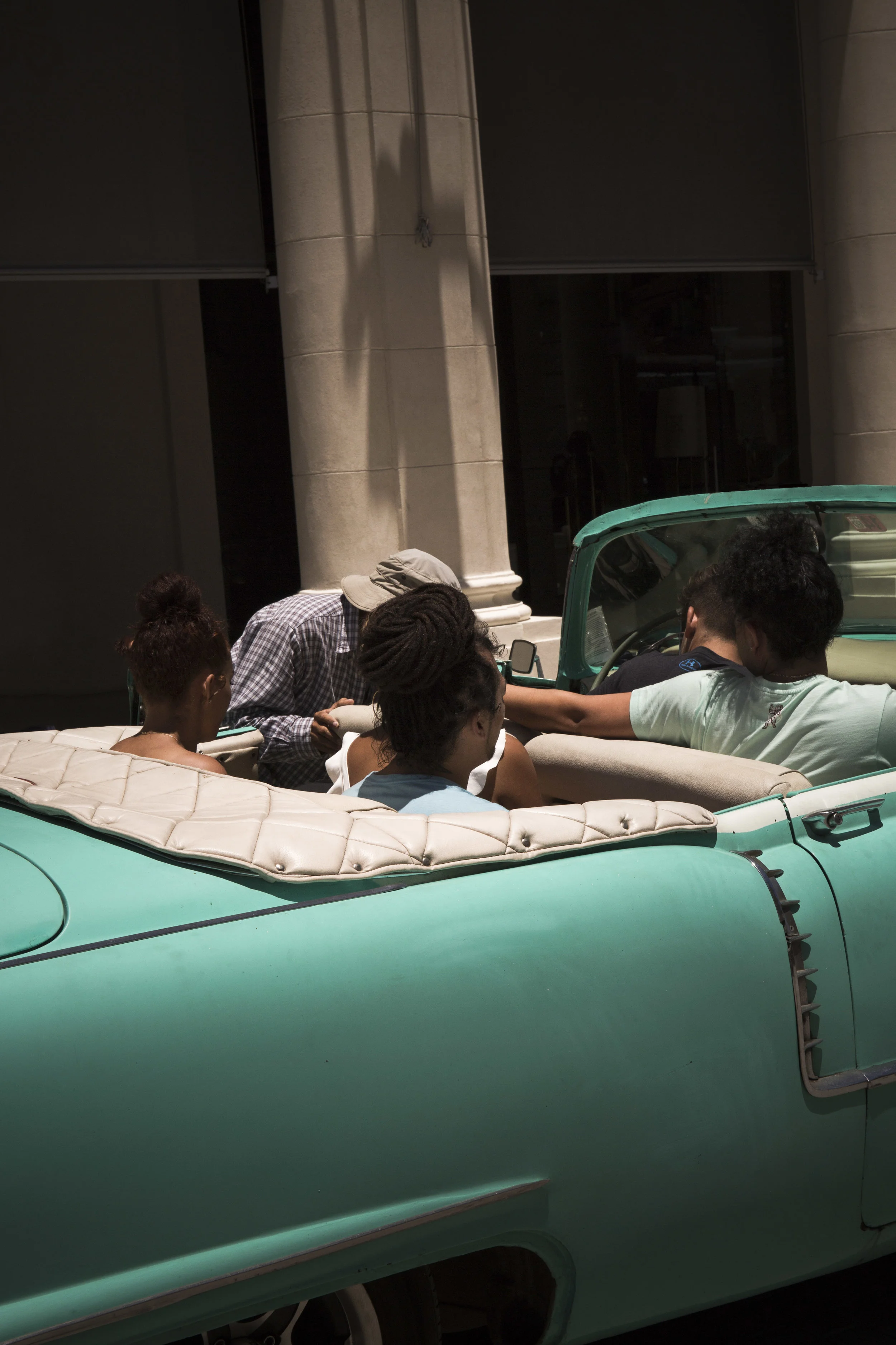 Women in car V.jpg