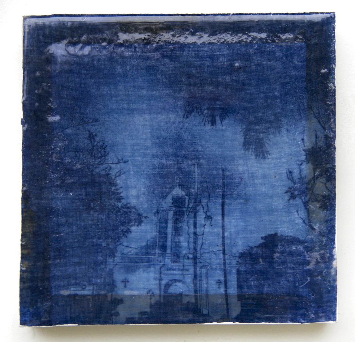 (2016) I nkodye on stretched cloth, resin, and wax, 10" x 10"