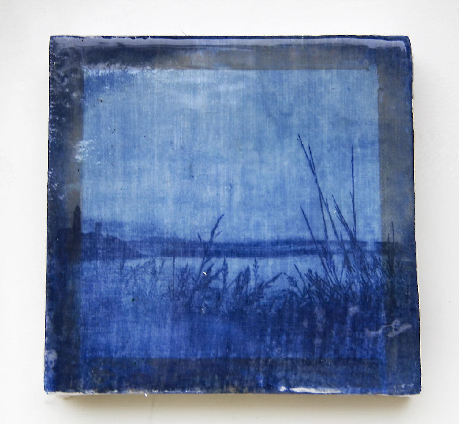 (2016) I nkodye on stretched cloth, resin, and wax, 10" x 10"