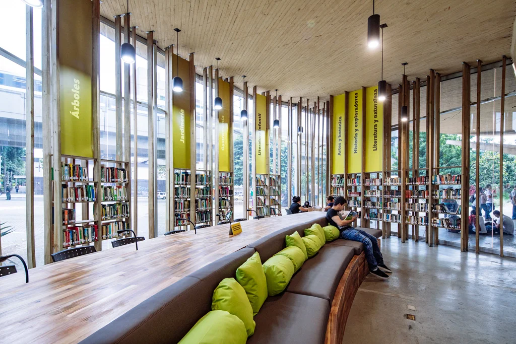 SALA DE LECTURA — PLAN:B