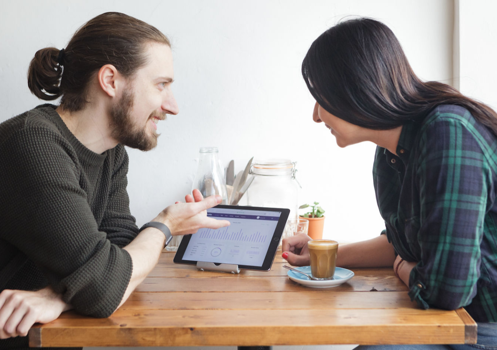 The team at OZKAN specialise in working with digital businesses and freelancers.
